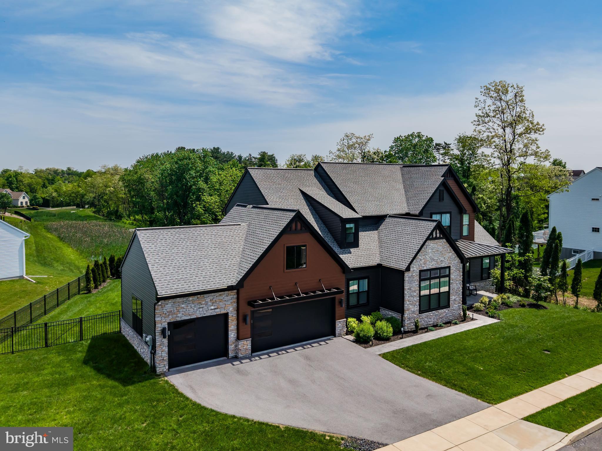 WESTBURY - Residential