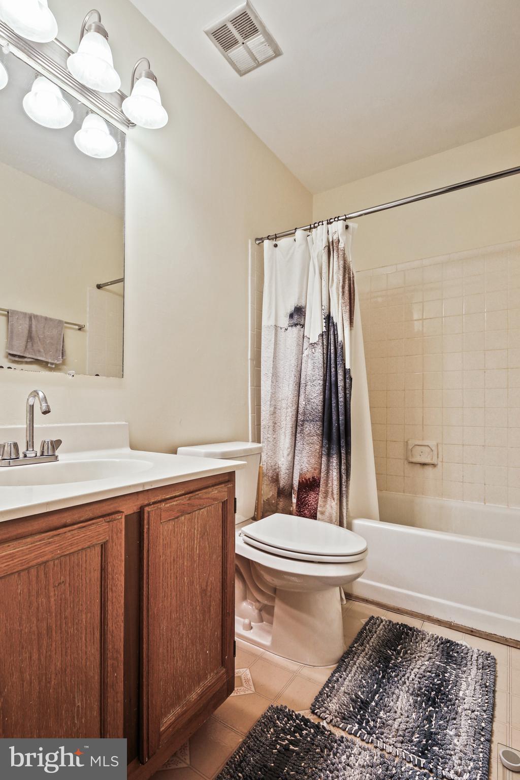 STKBRDGE AT TANGLWD COD - Residential Lease