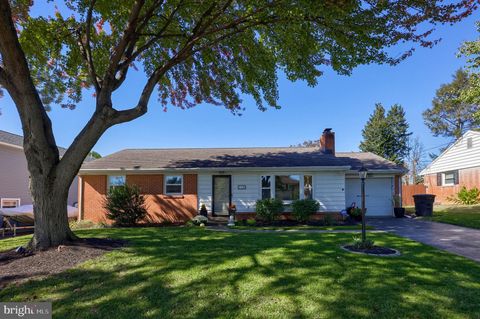 Photo of 118 Bayberry Drive, LANCASTER, PA 17603 (MLS # PALA2078466)