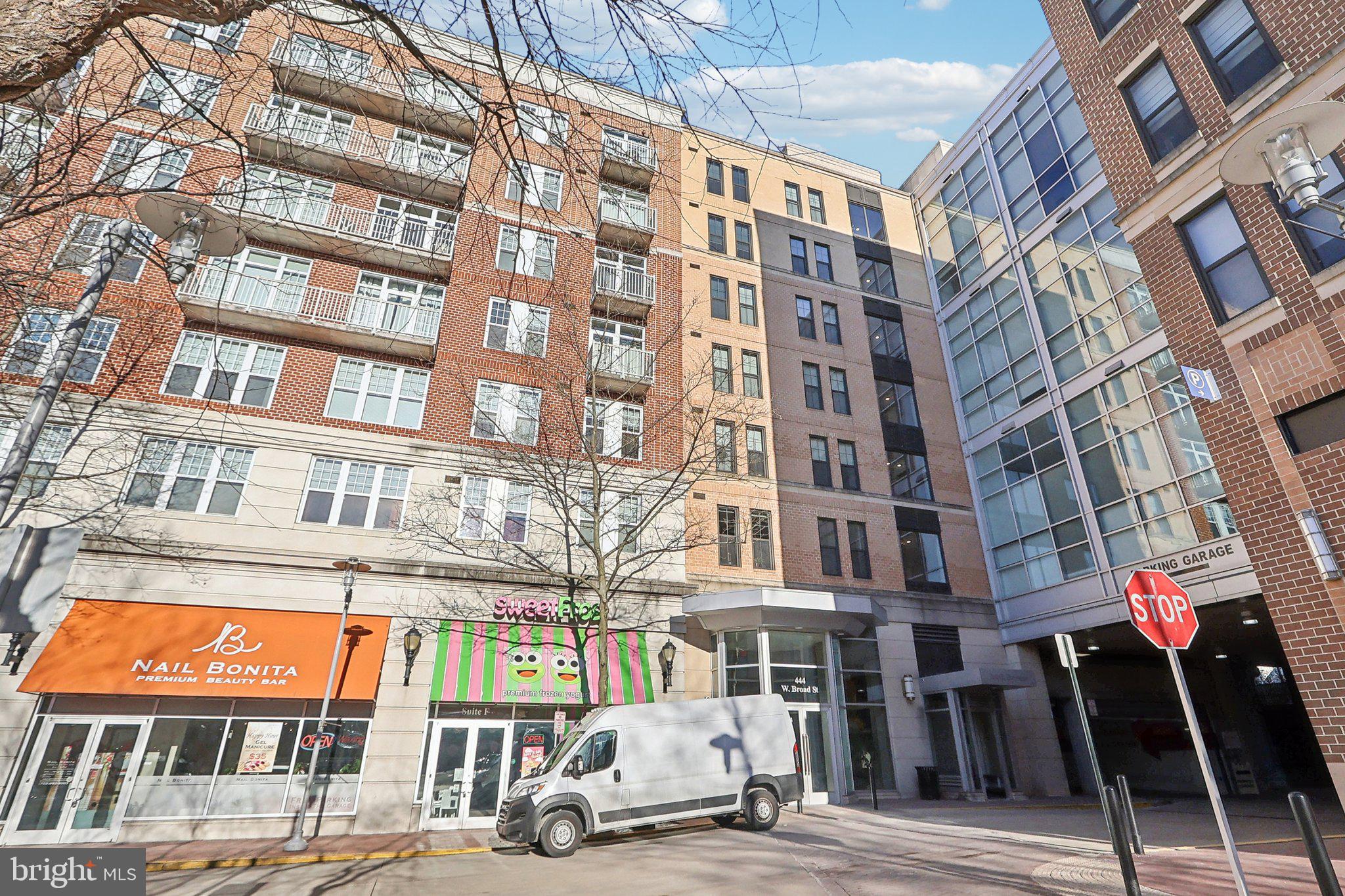 444 W BROAD STREET 533