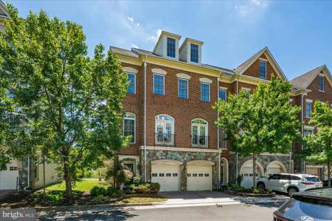 Townhouse For Sale - 5139 Brawner Place<br/> ALEXANDRIA, VA 22304