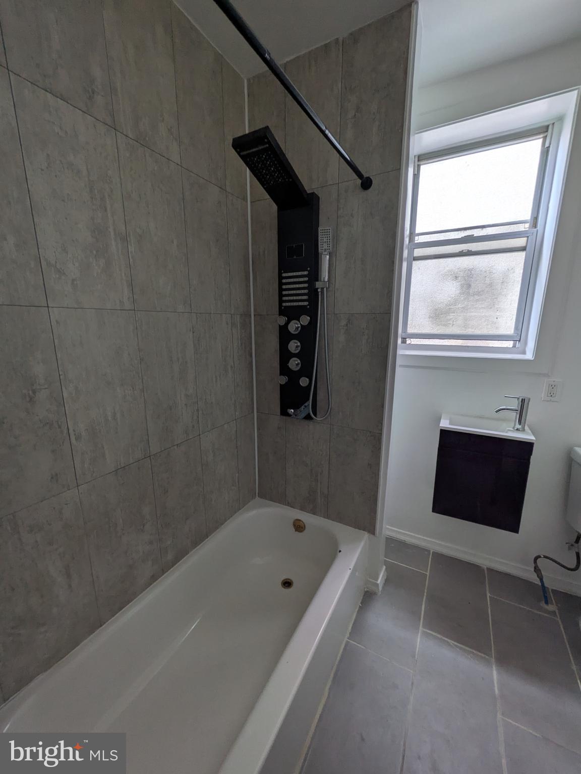 NORTH CENTRAL - Residential Lease