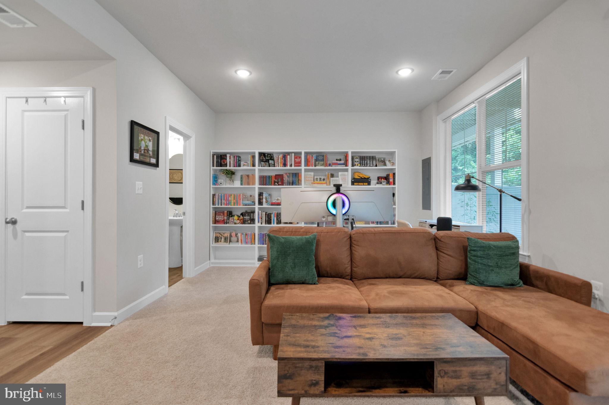 7203 MOUNTAINEER DRIVE