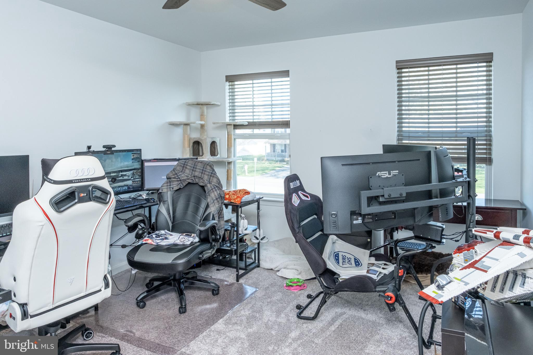 MAYAPPLE WOODS - Residential