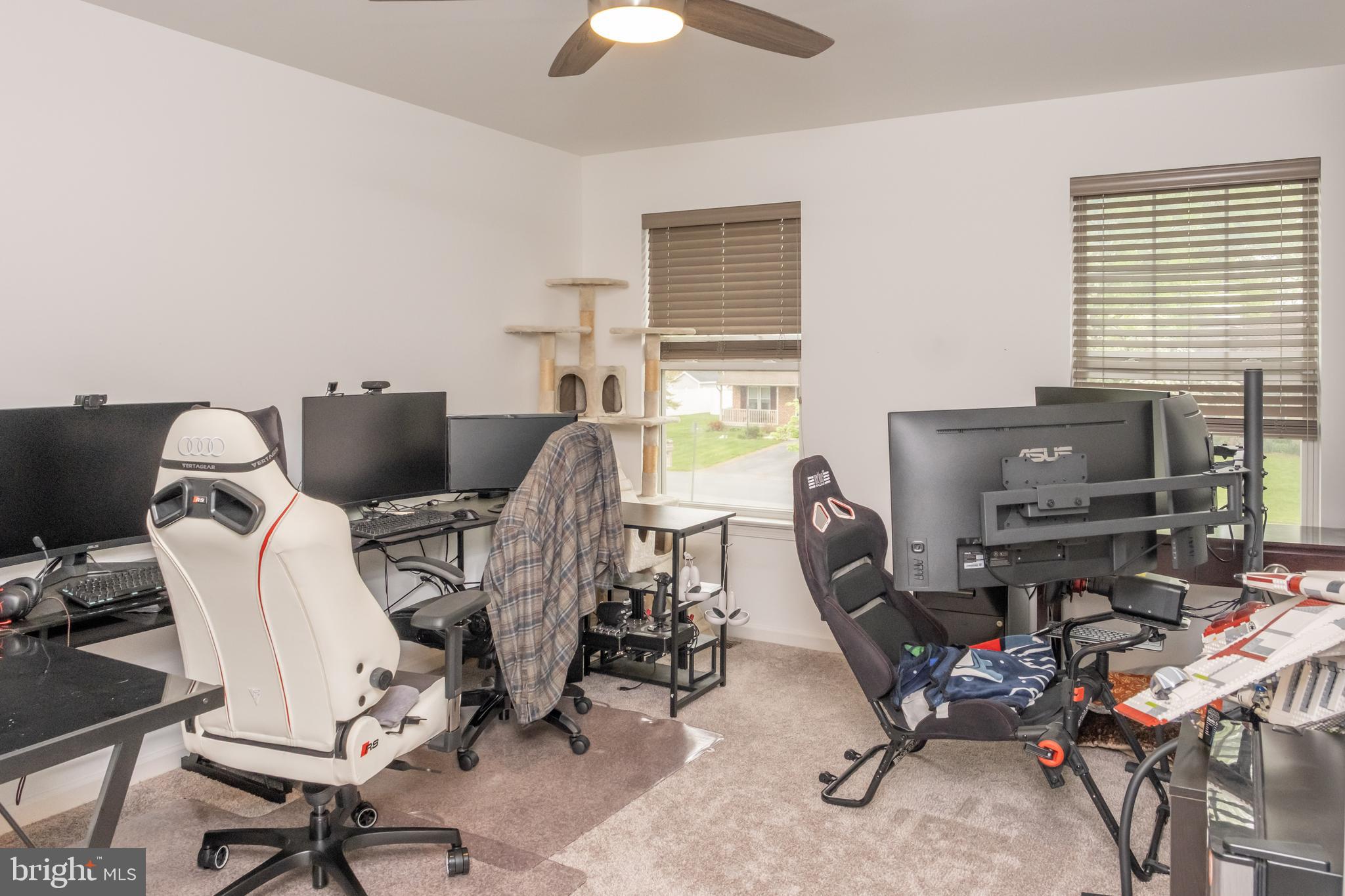 MAYAPPLE WOODS - Residential