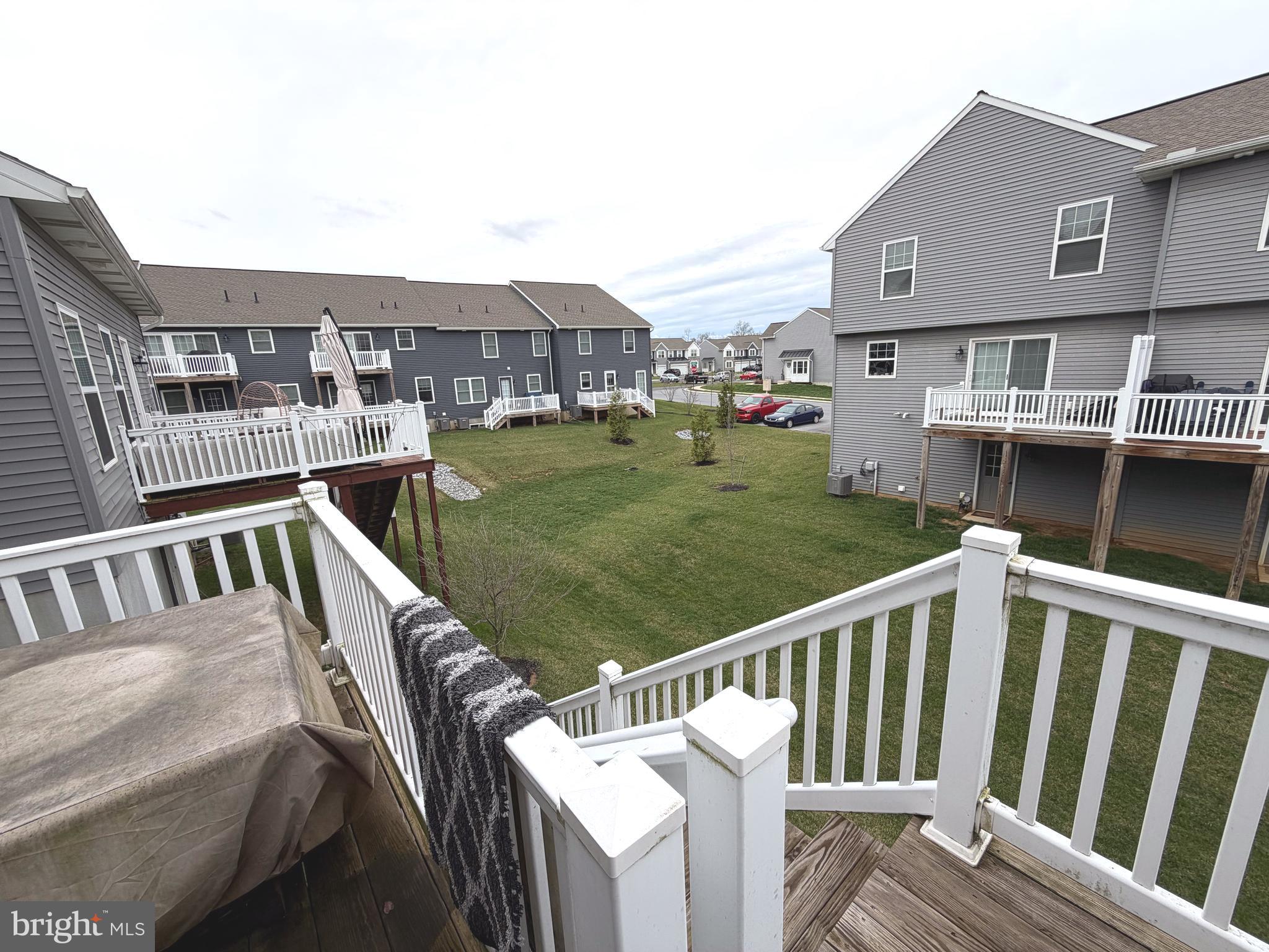 MAYAPPLE WOODS - Residential