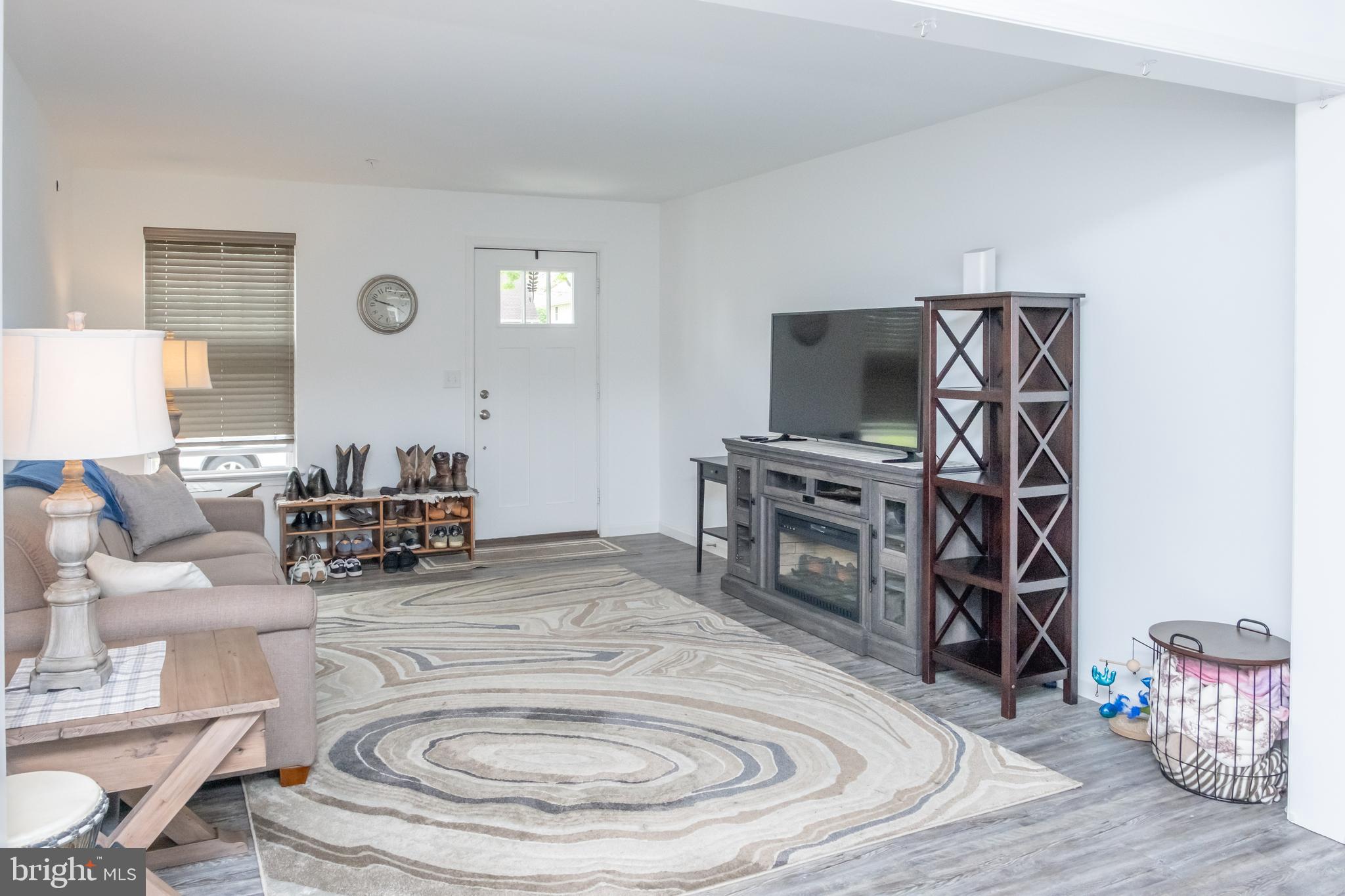 MAYAPPLE WOODS - Residential