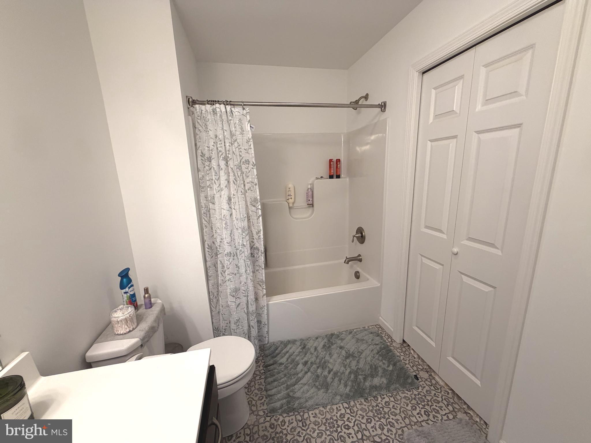 MAYAPPLE WOODS - Residential