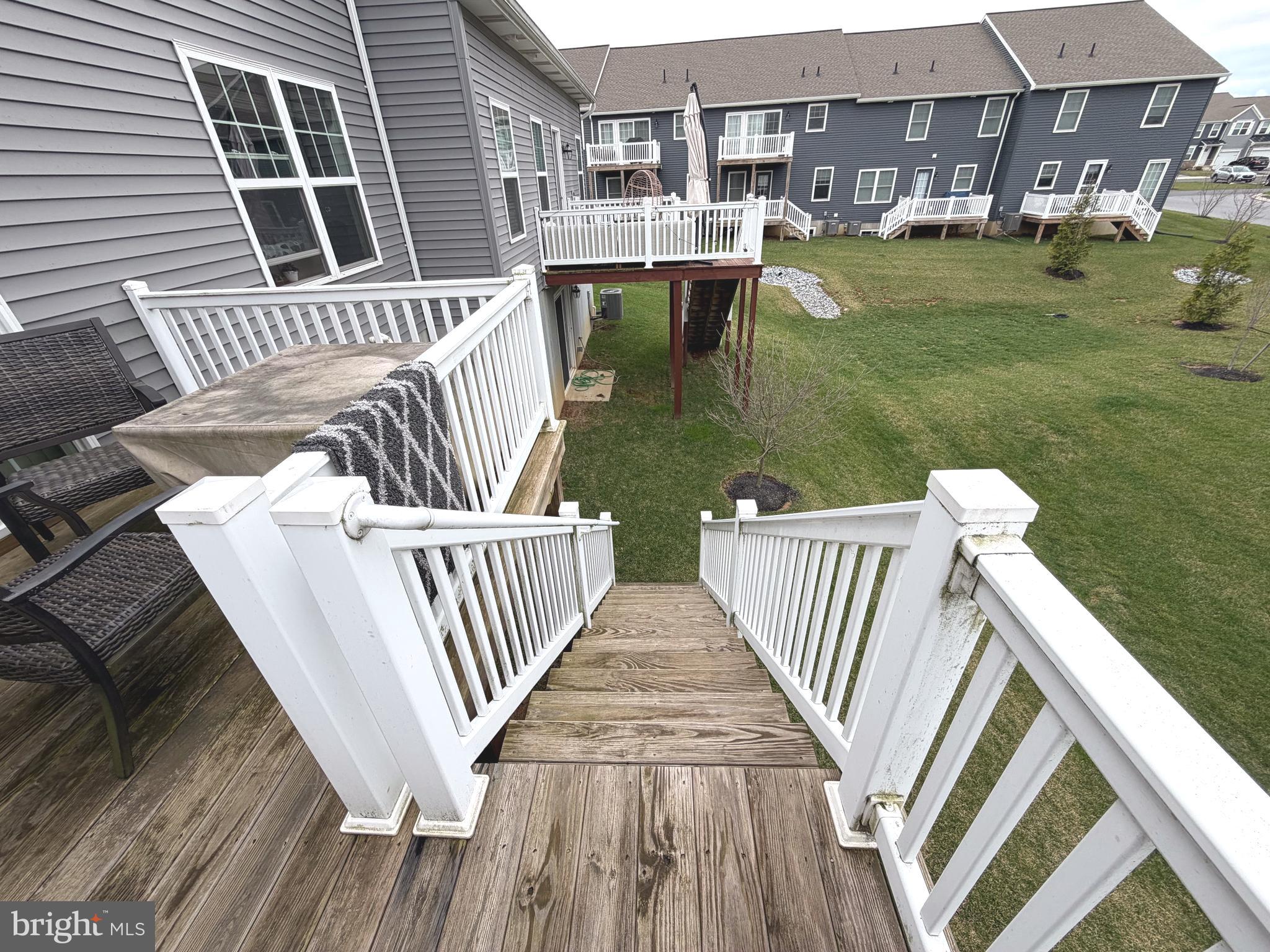 MAYAPPLE WOODS - Residential