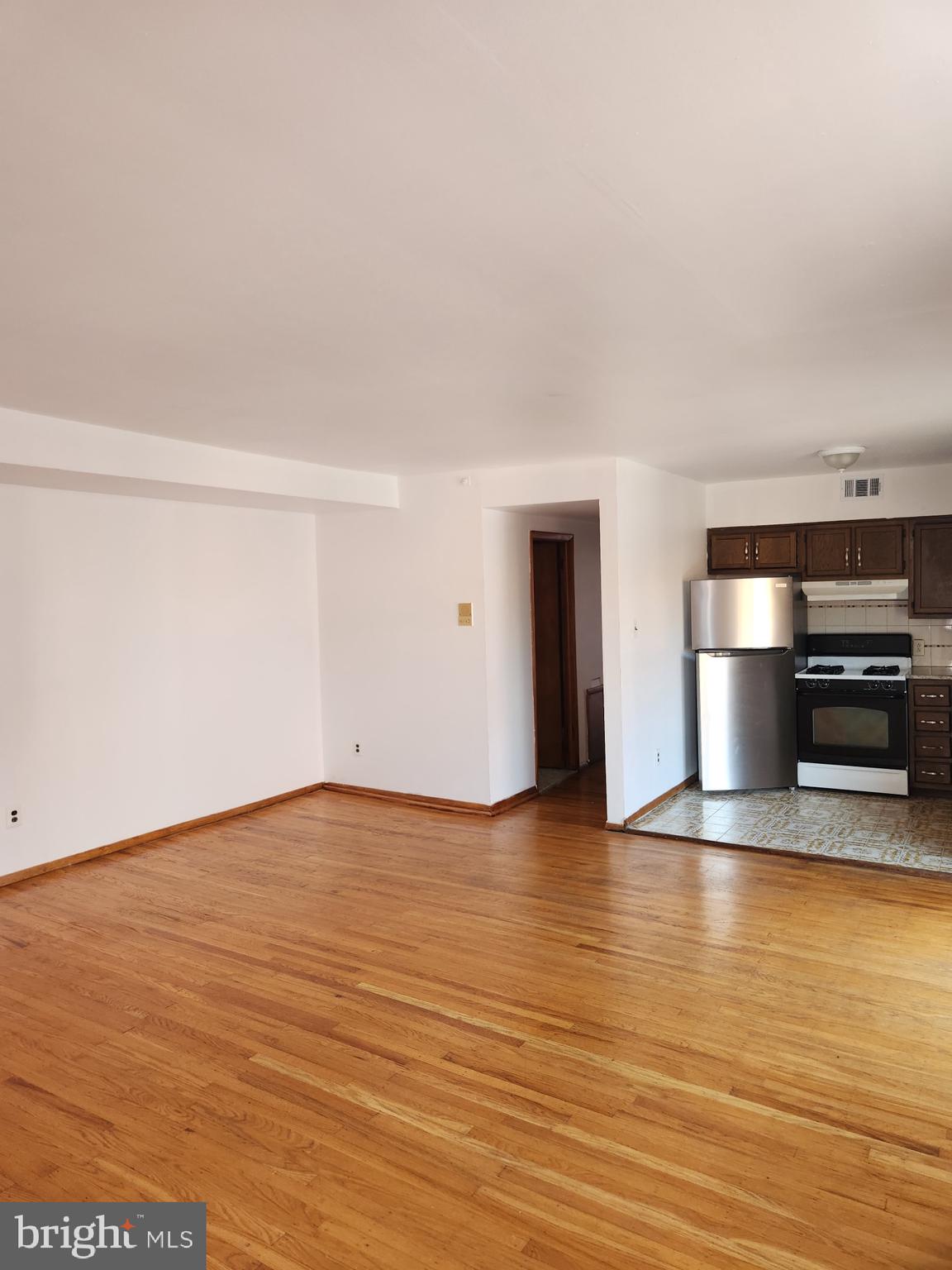 SOUTH STREET - Residential Lease