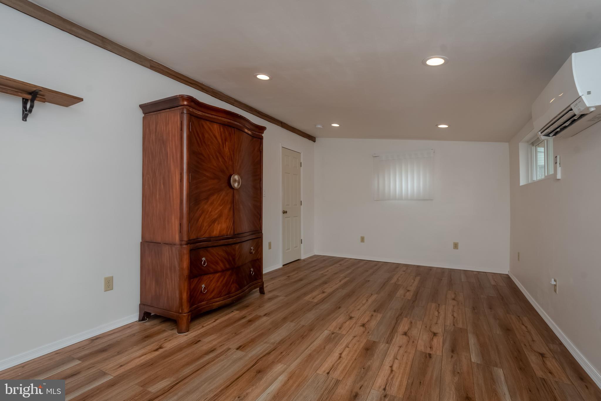 OAKLEIGH BEACH - Residential