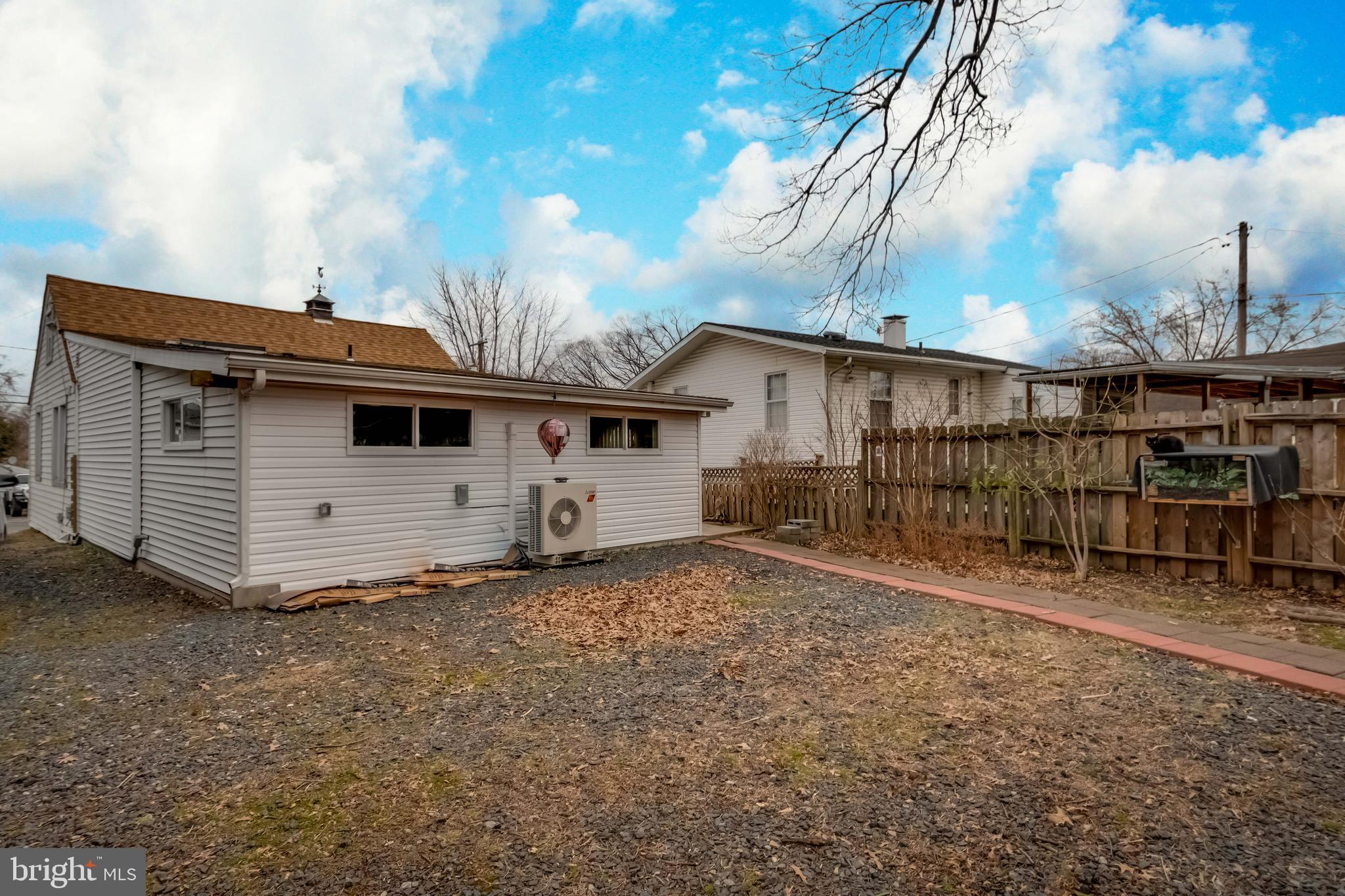 OAKLEIGH BEACH - Residential
