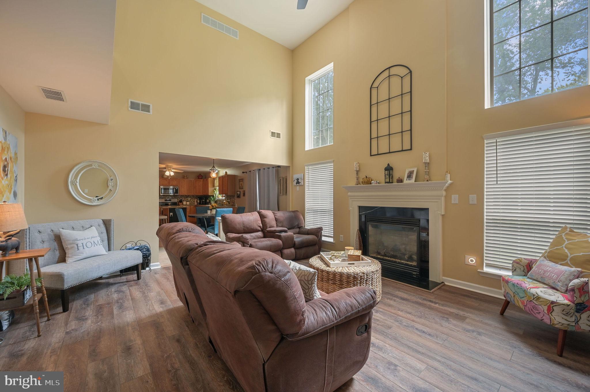 333 W DARBY CIRCLE
