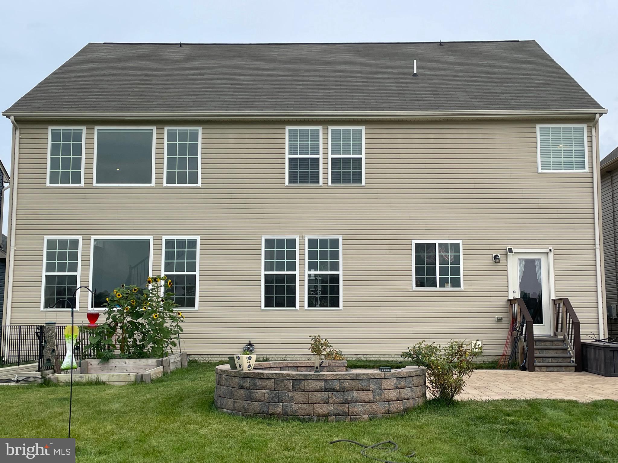 NEW POST ON THE RAPPAHANNOCK - Residential