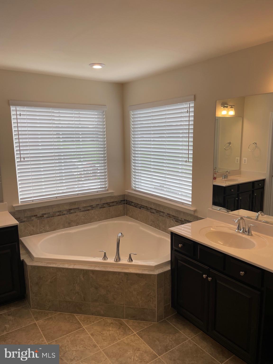 NEW POST ON THE RAPPAHANNOCK - Residential