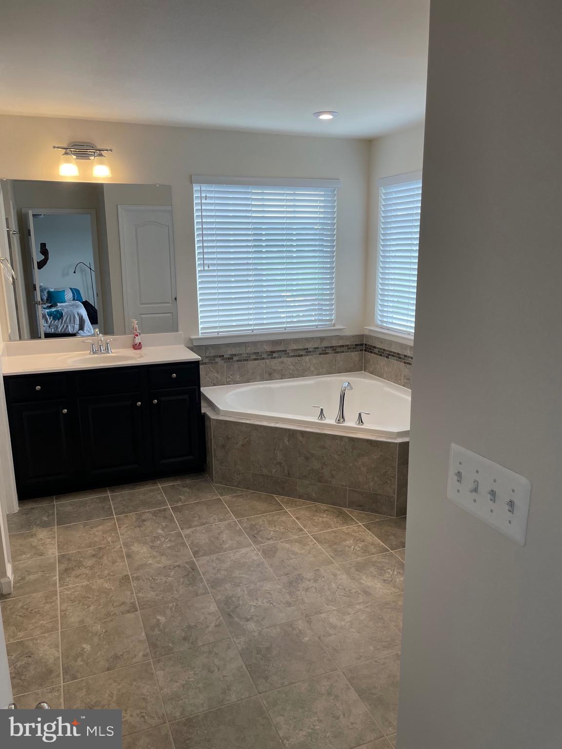 NEW POST ON THE RAPPAHANNOCK - Residential