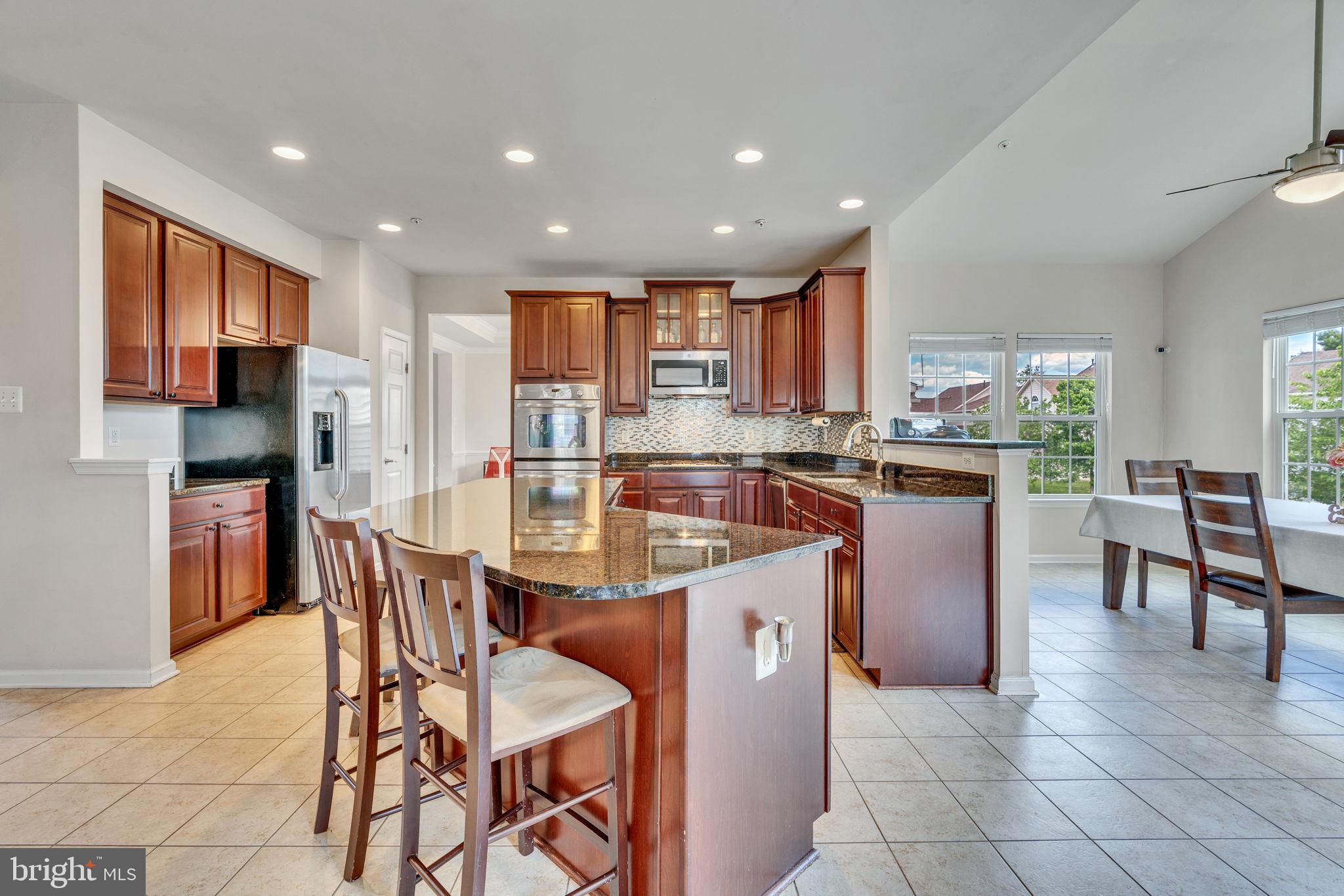 2708 LAKE FOREST DRIVE