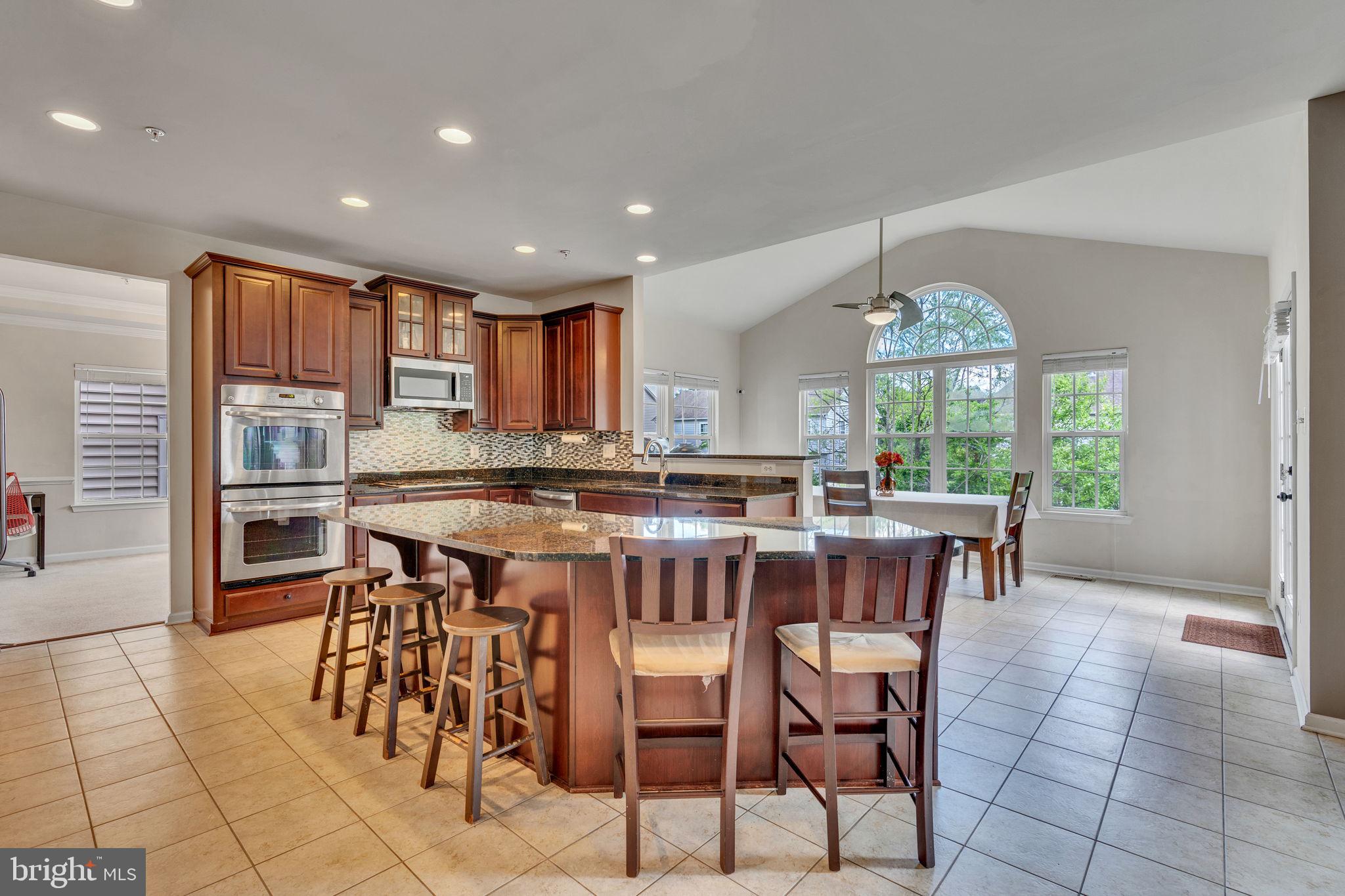 2708 LAKE FOREST DRIVE