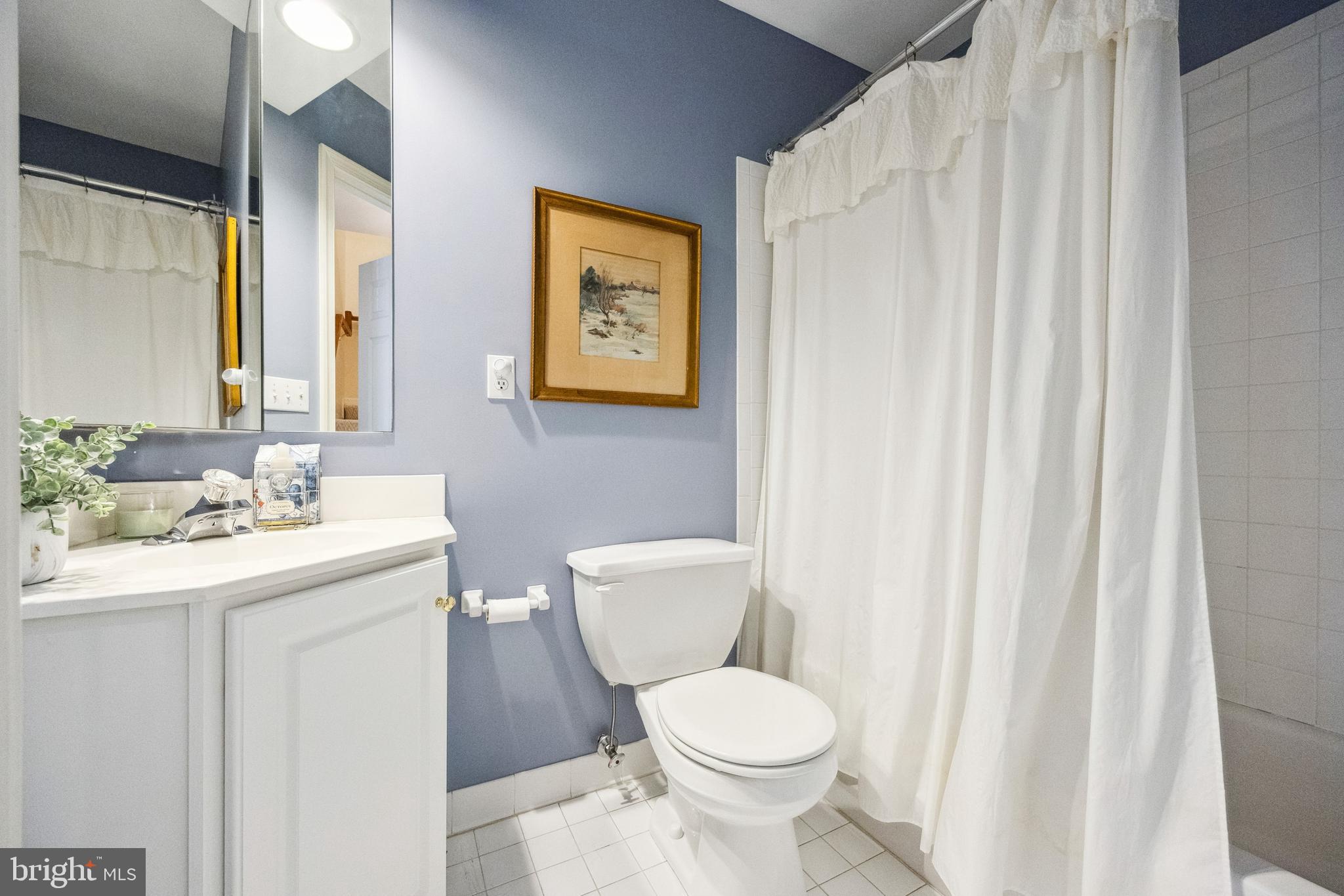 WATERS EDGE AT WOODS LANDING - Residential