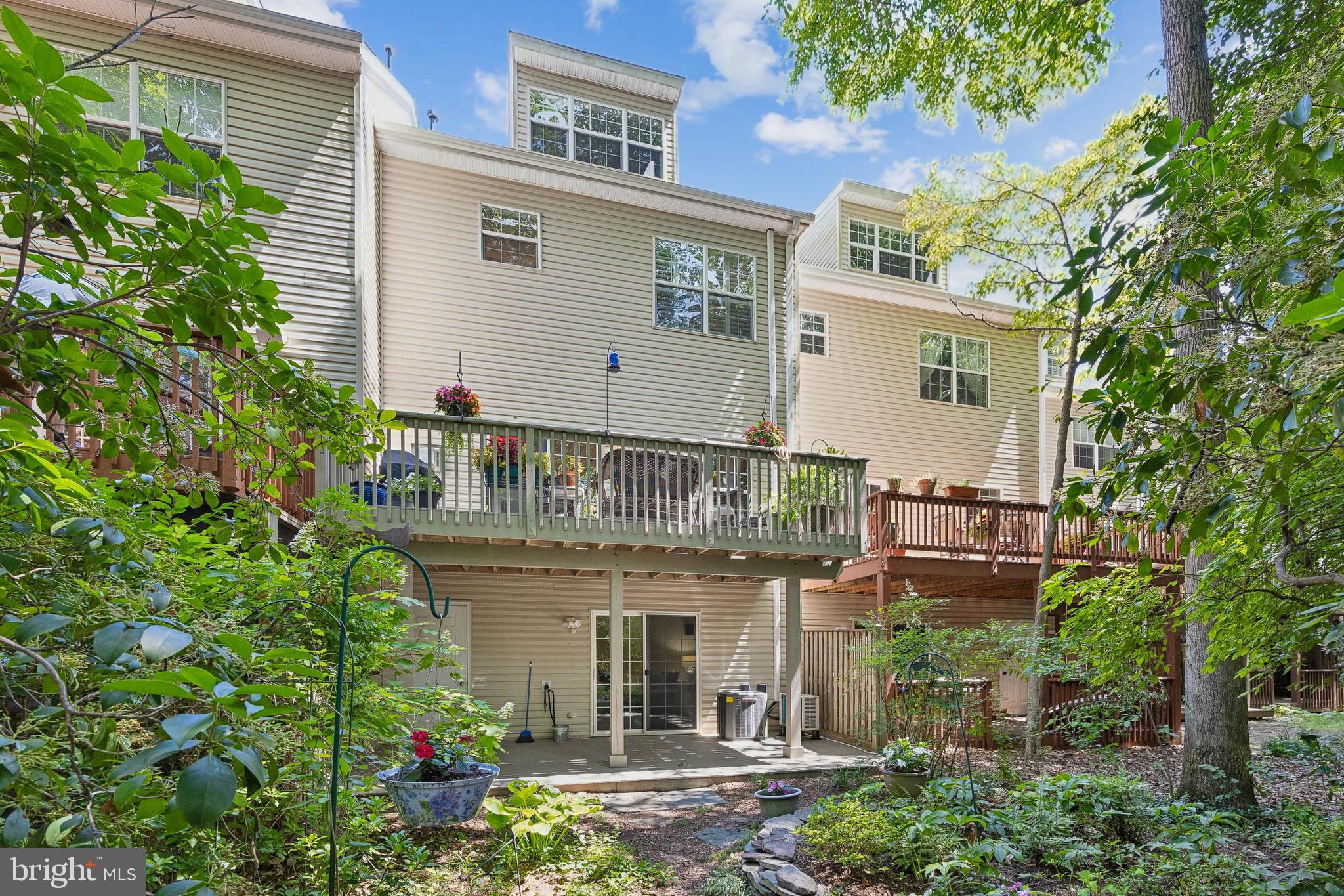 WATERS EDGE AT WOODS LANDING - Residential