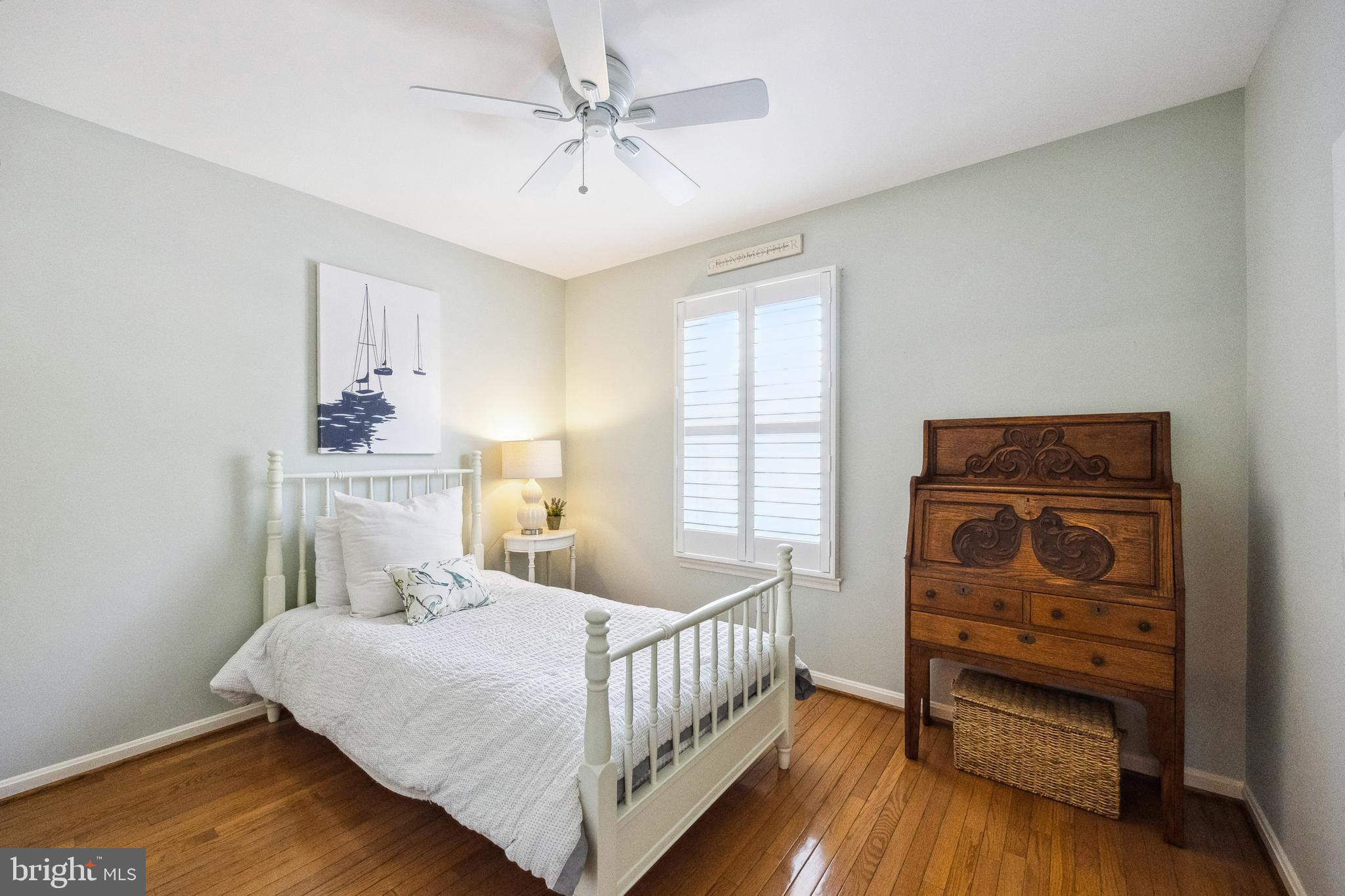 WATERS EDGE AT WOODS LANDING - Residential