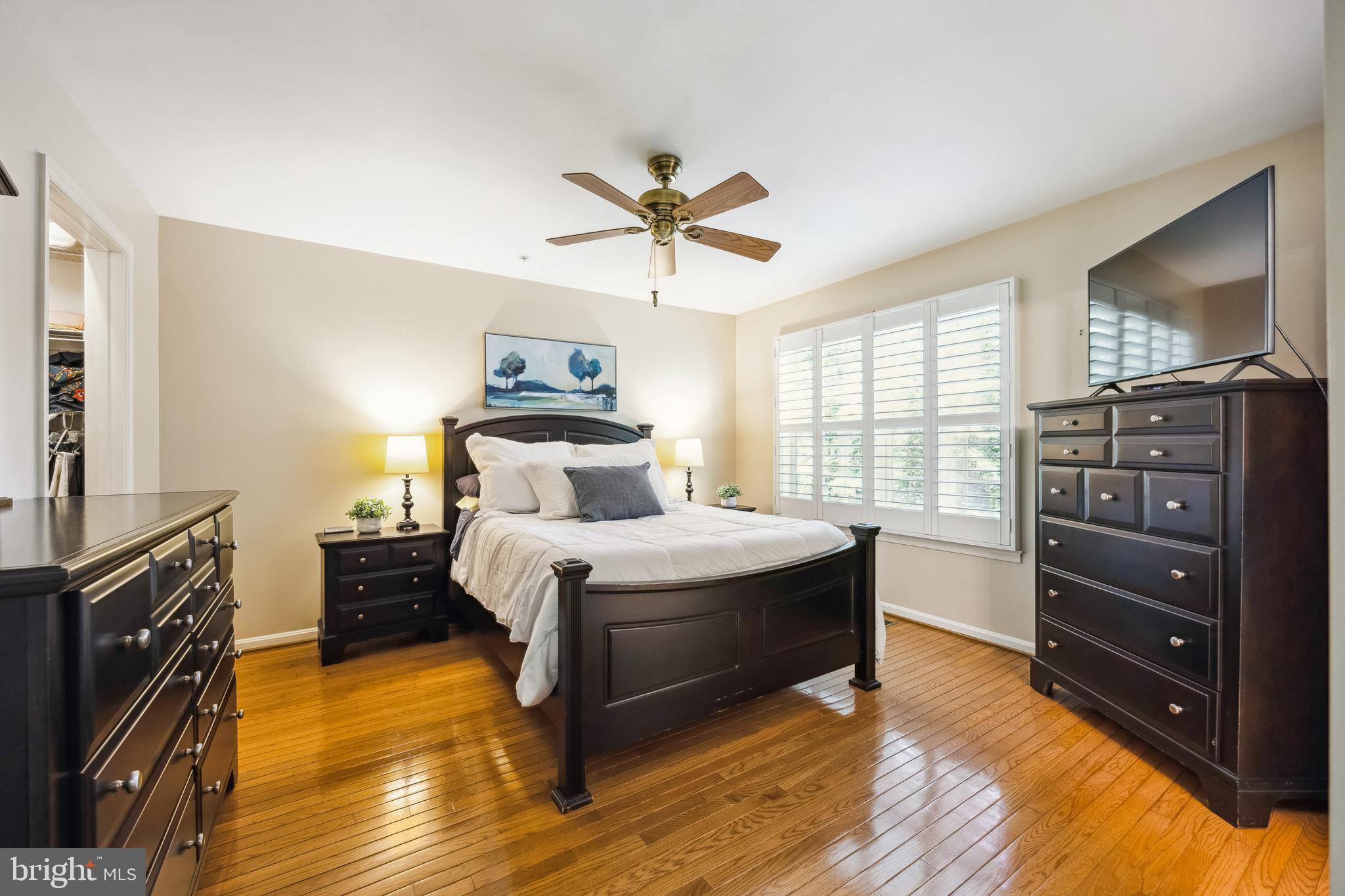 WATERS EDGE AT WOODS LANDING - Residential