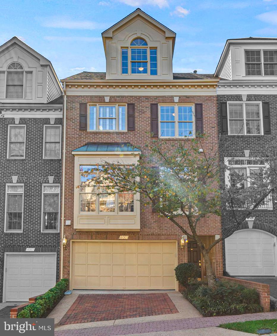 PALISADES PARK - Residential