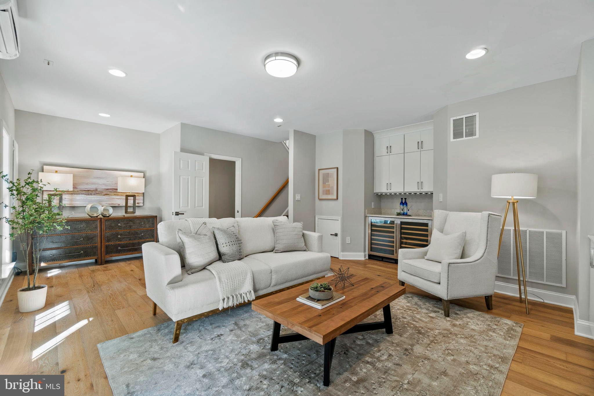 PALISADES PARK - Residential