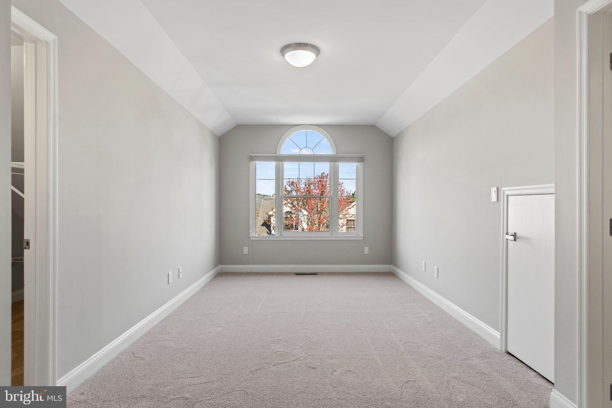 PALISADES PARK - Residential