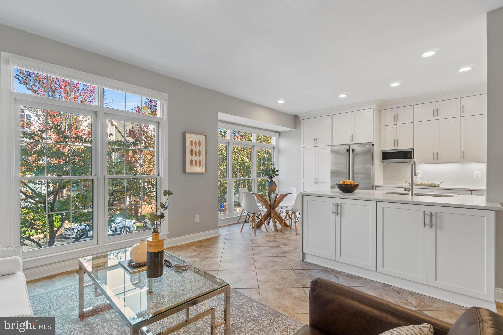 PALISADES PARK - Residential