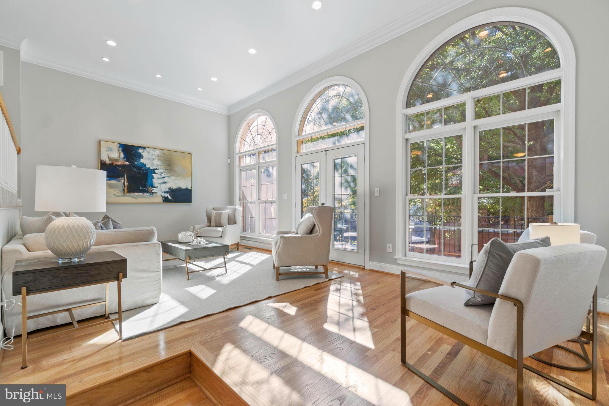 PALISADES PARK - Residential