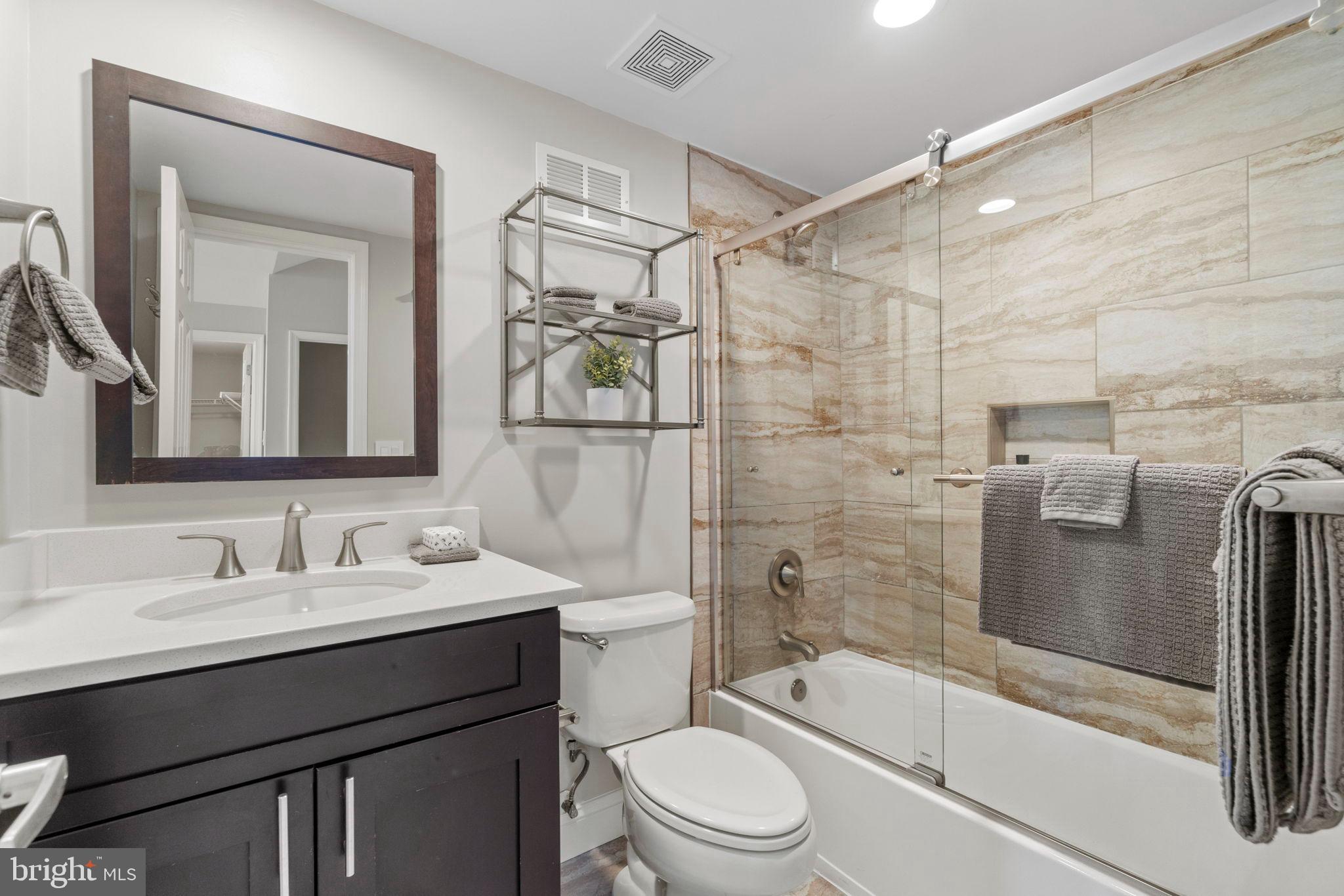 PALISADES PARK - Residential