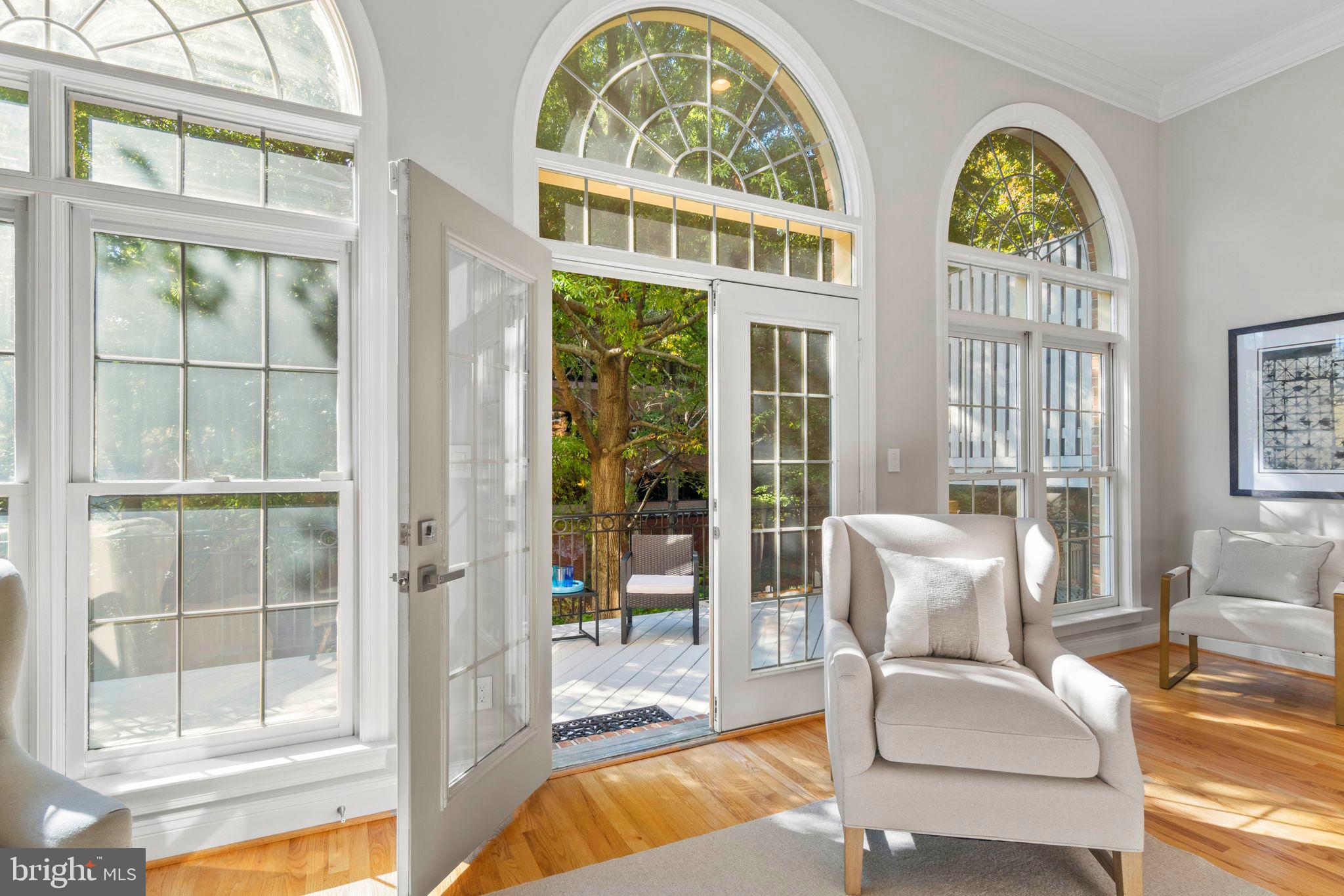 PALISADES PARK - Residential