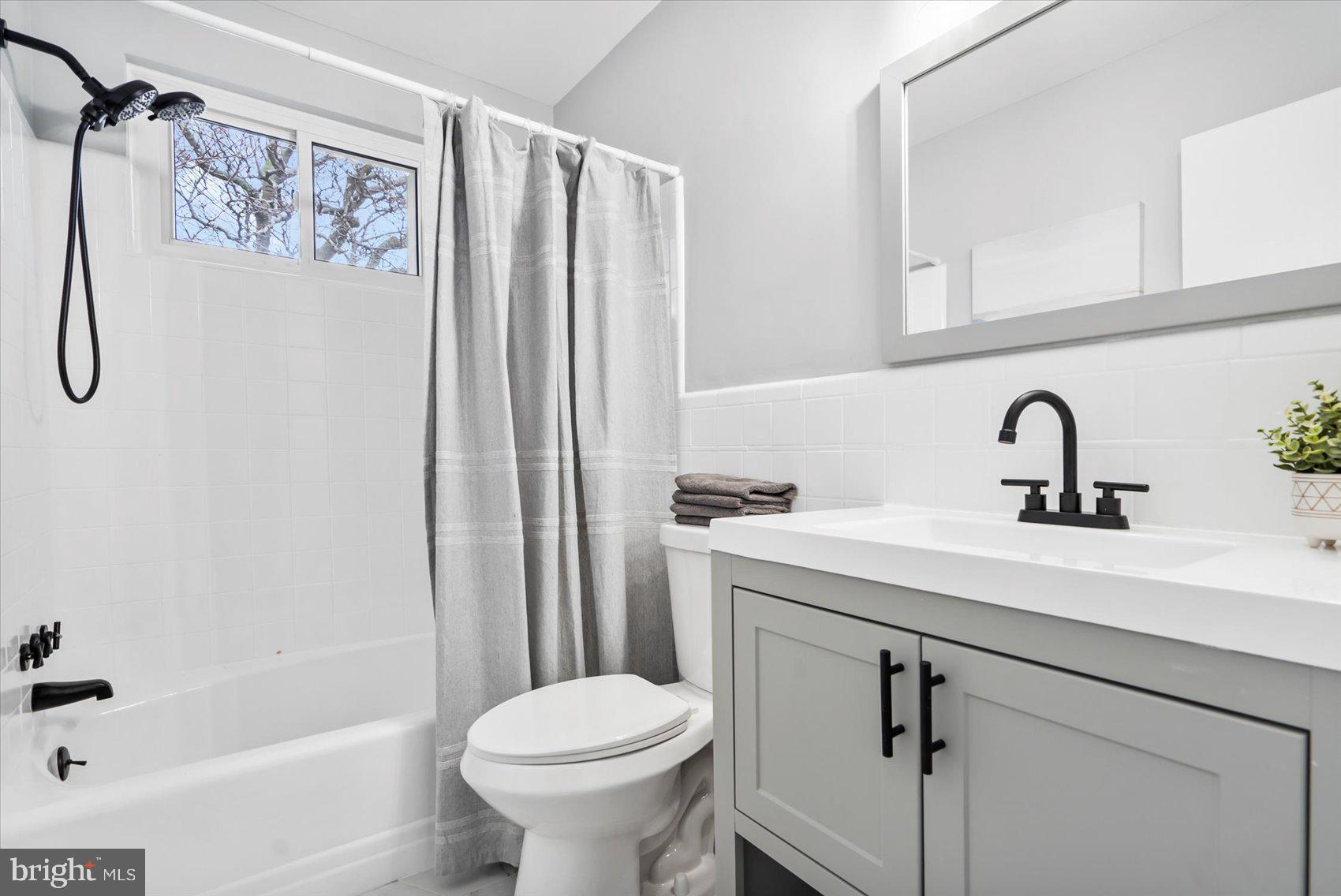 CAROL ACRES - Residential