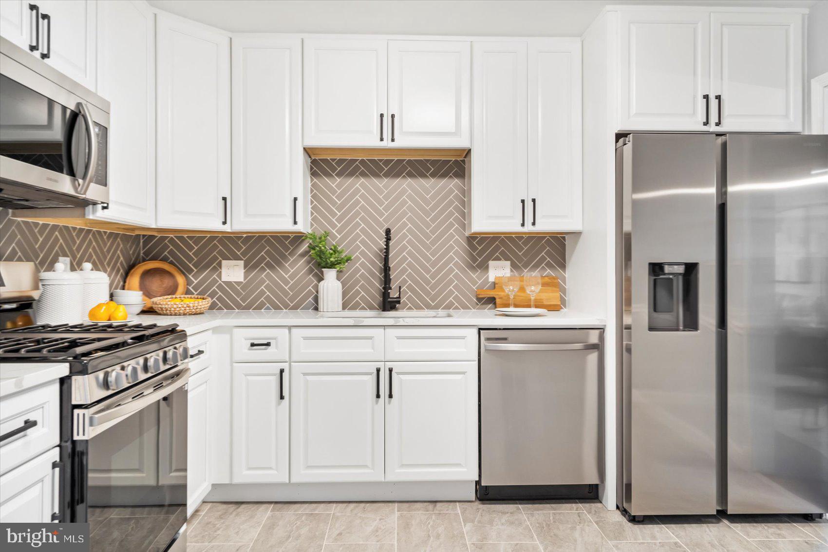 CAROL ACRES - Residential