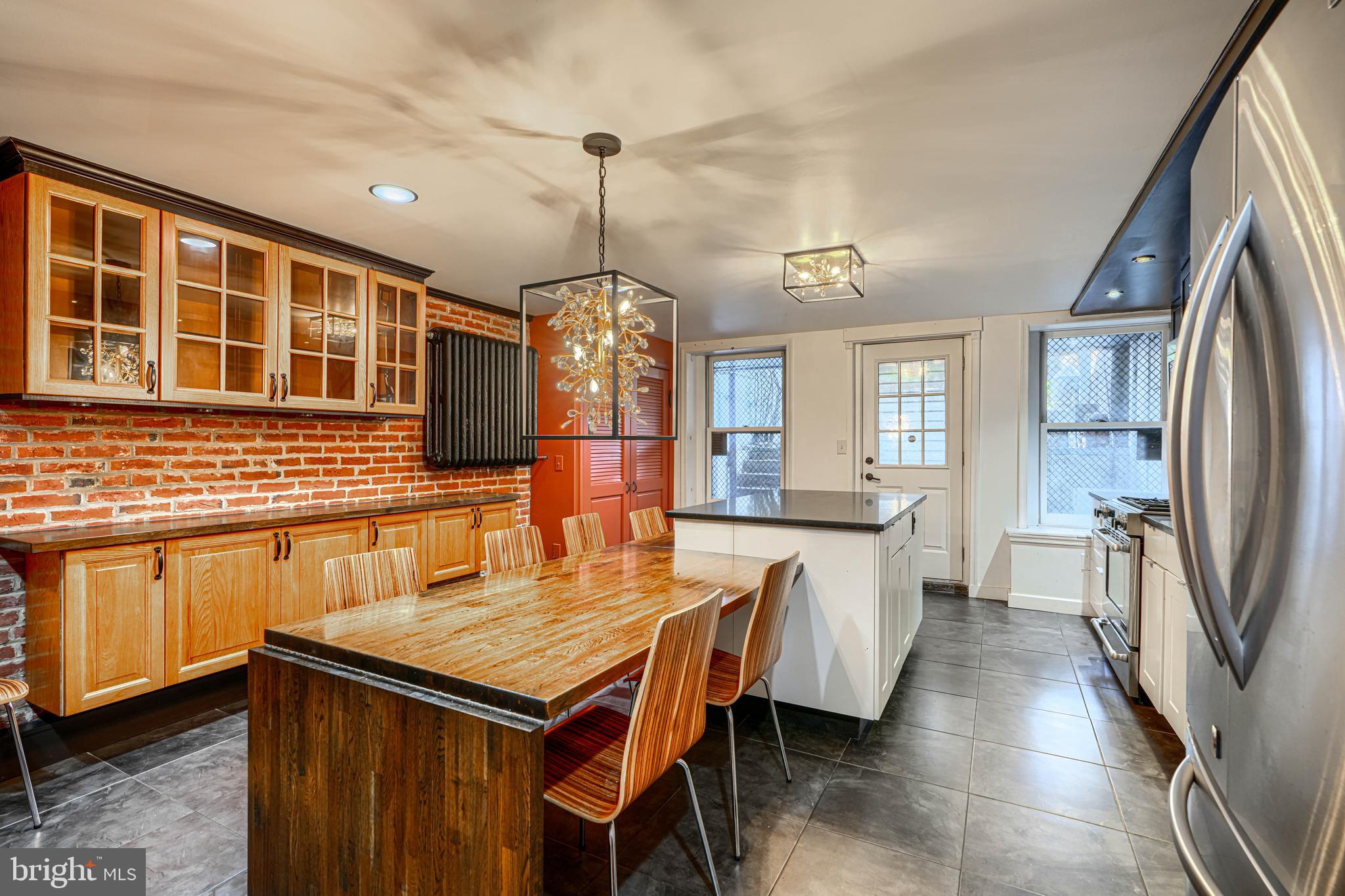 BOLTON HILL HISTORIC DISTRICT - Residential Income