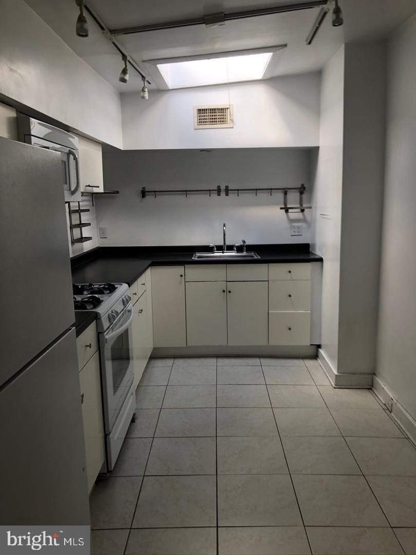 BOLTON HILL HISTORIC DISTRICT - Residential Income