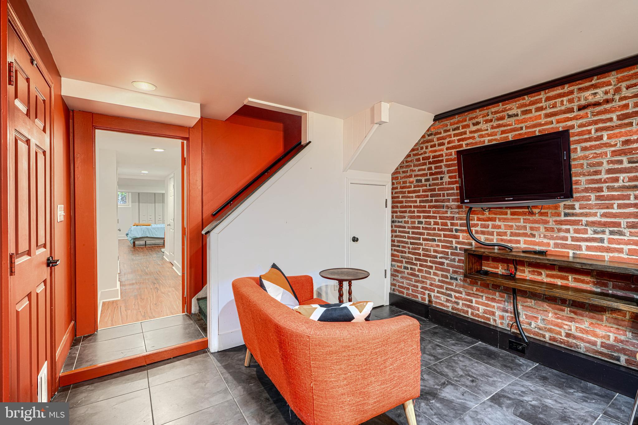 BOLTON HILL HISTORIC DISTRICT - Residential Income