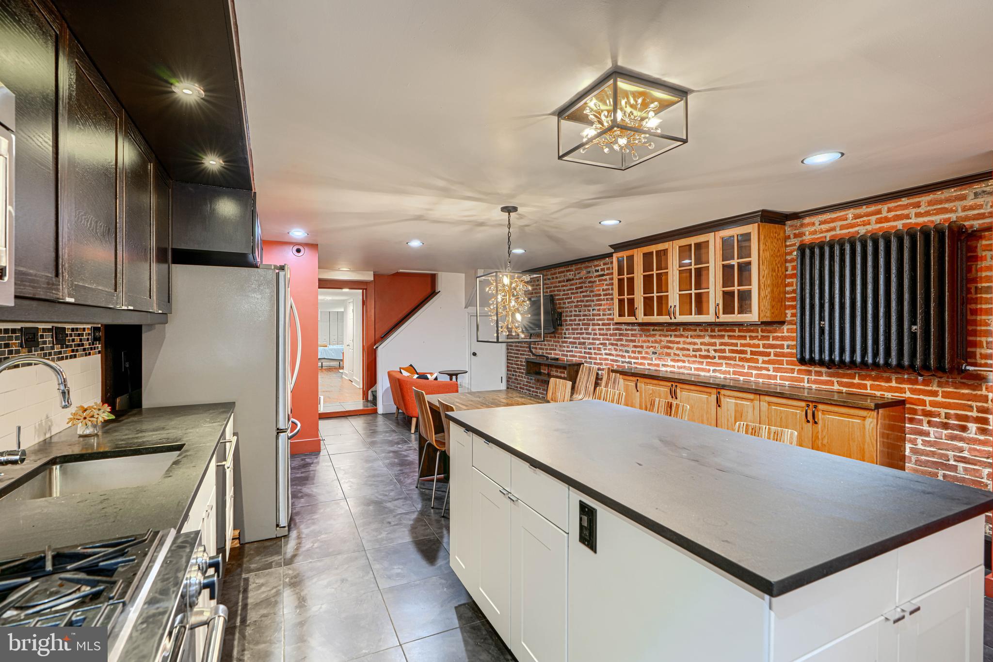 BOLTON HILL HISTORIC DISTRICT - Residential Income