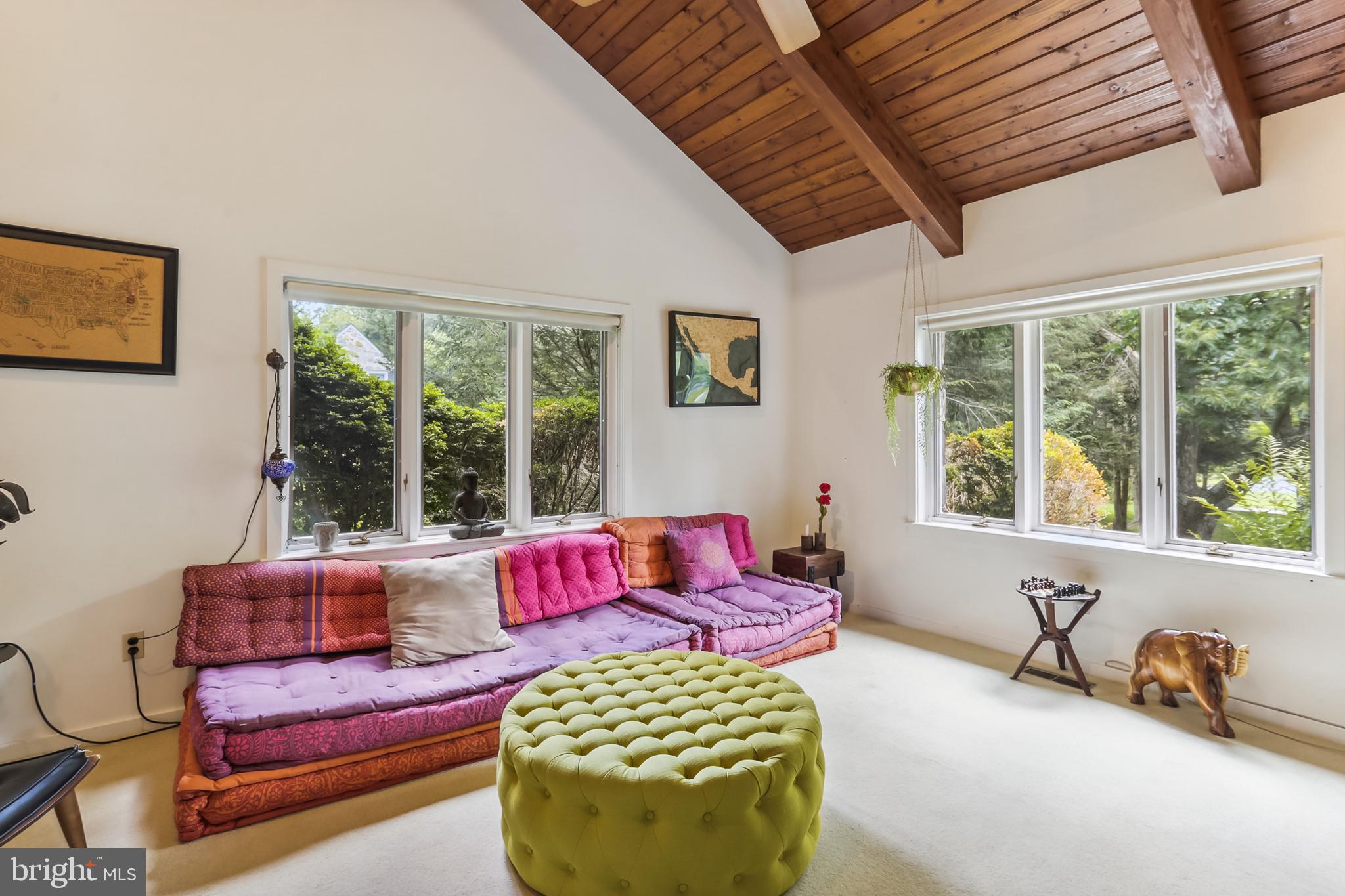 BURNT MILLS HILLS - Residential