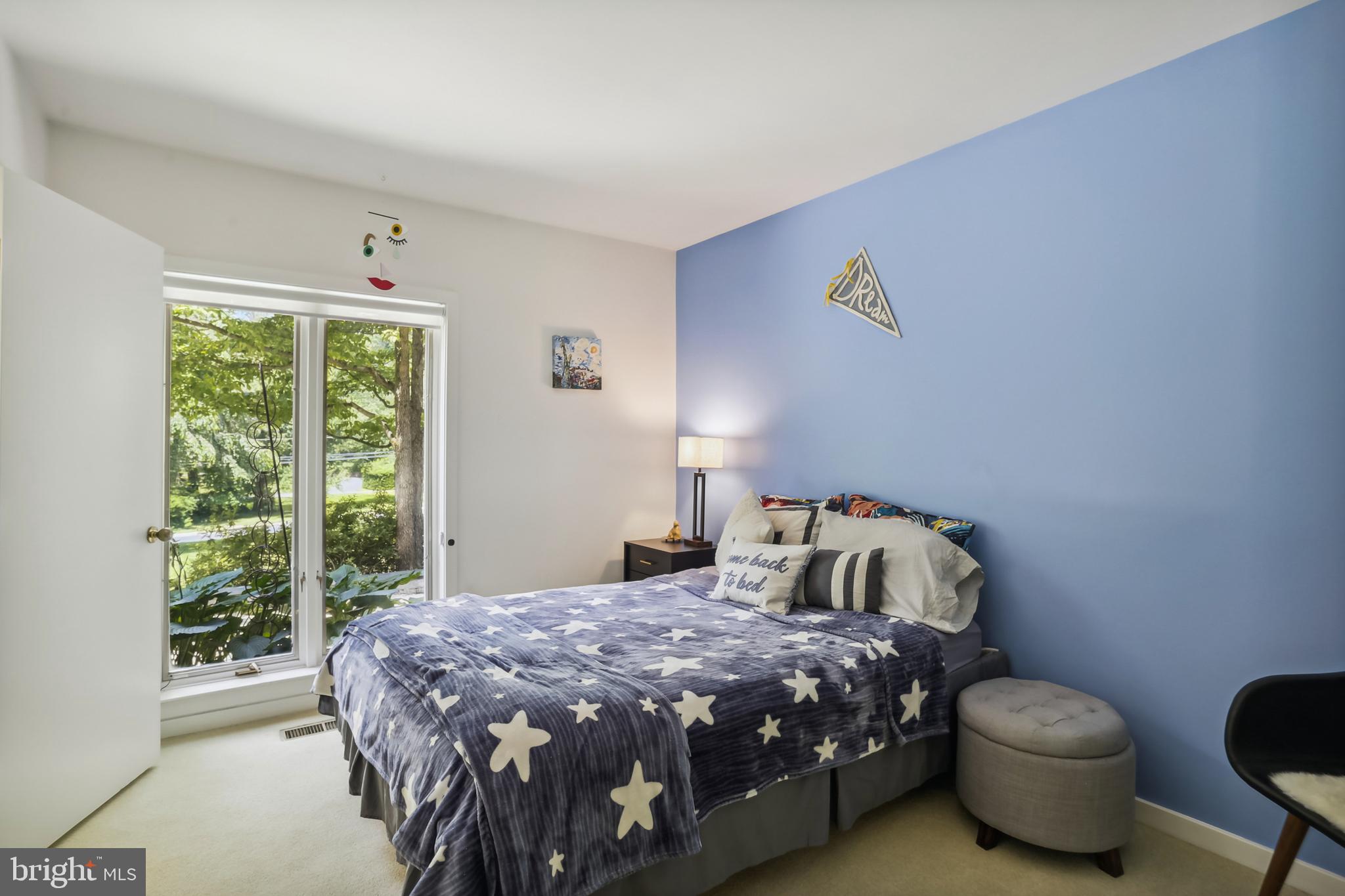 BURNT MILLS HILLS - Residential