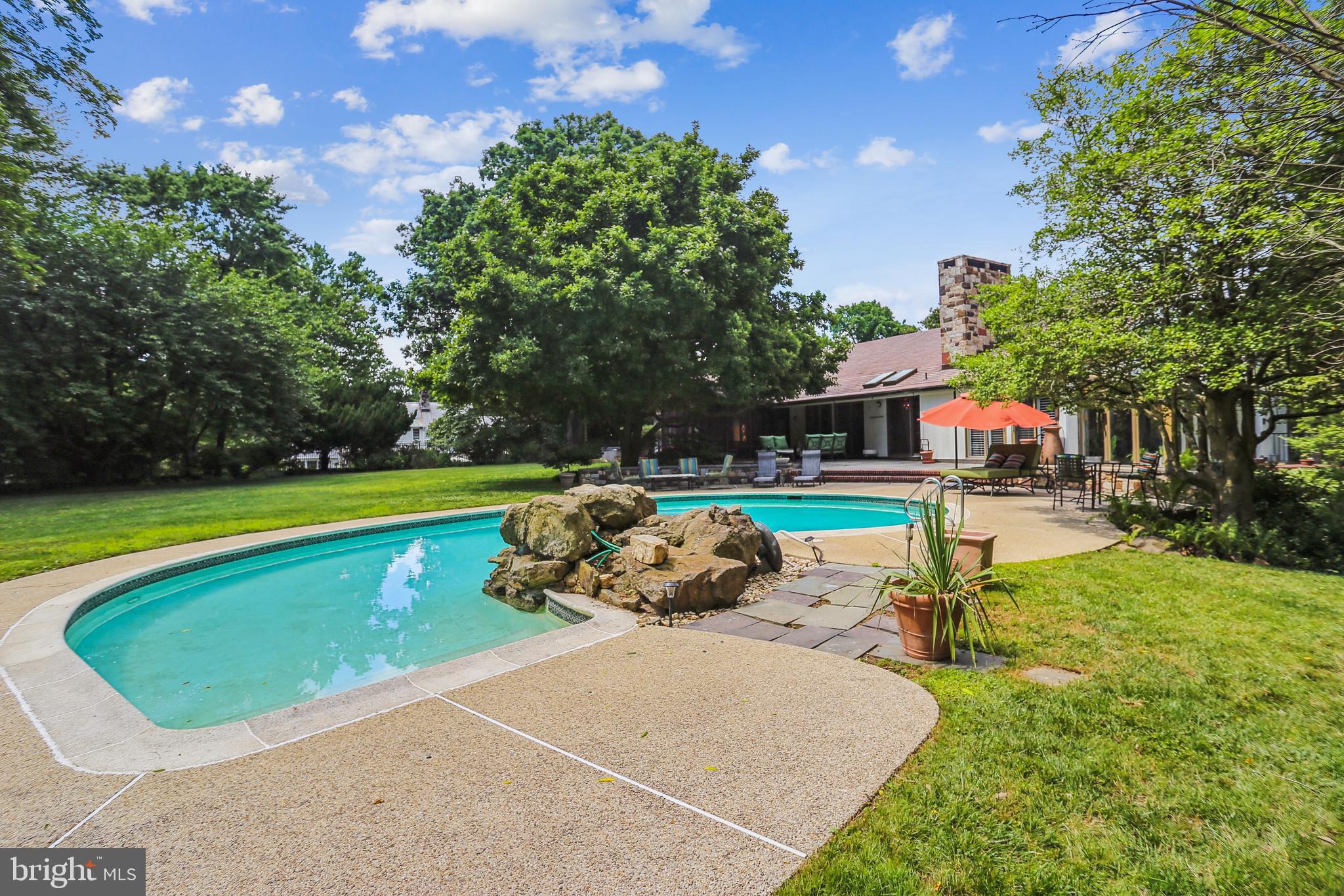 BURNT MILLS HILLS - Residential