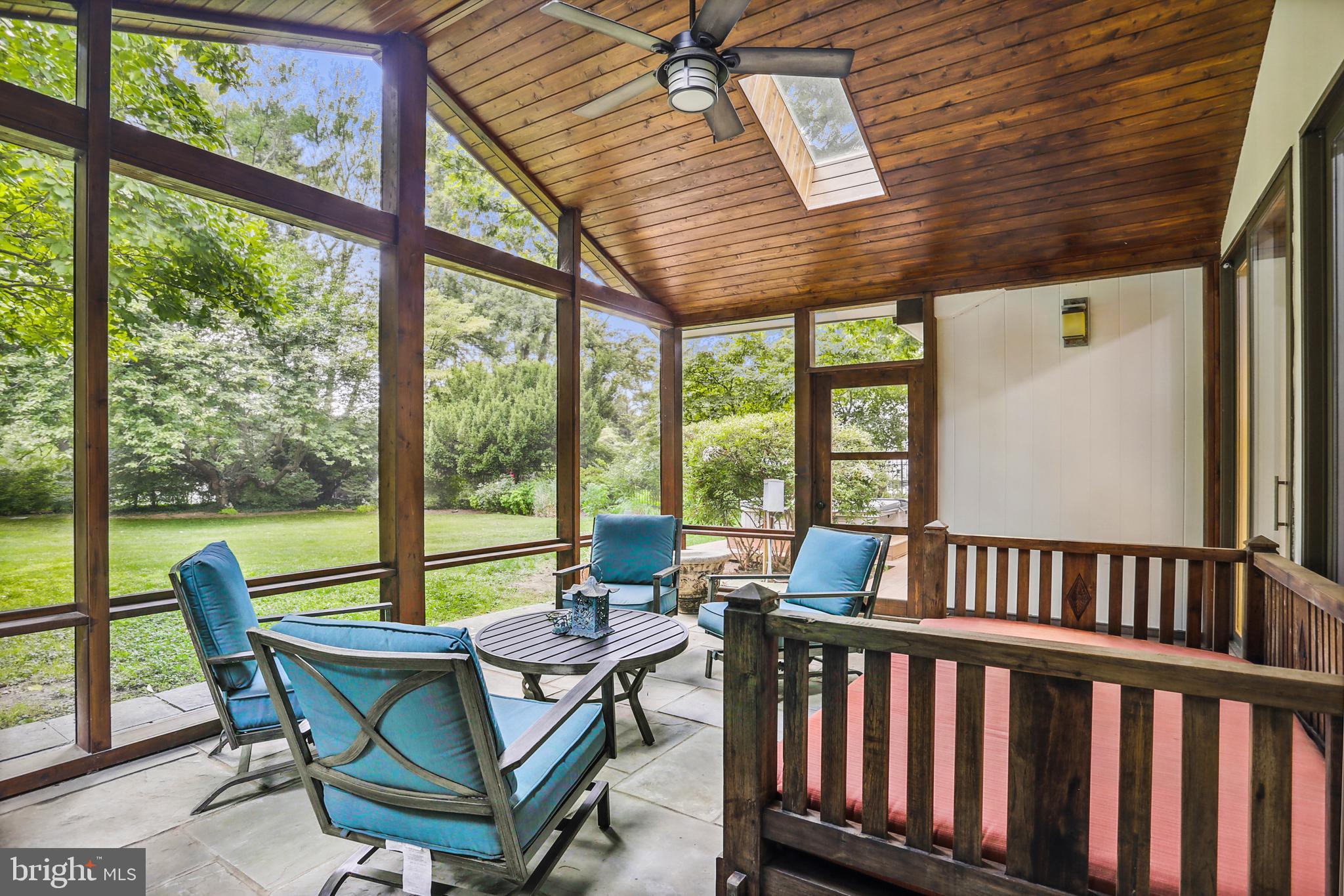 BURNT MILLS HILLS - Residential