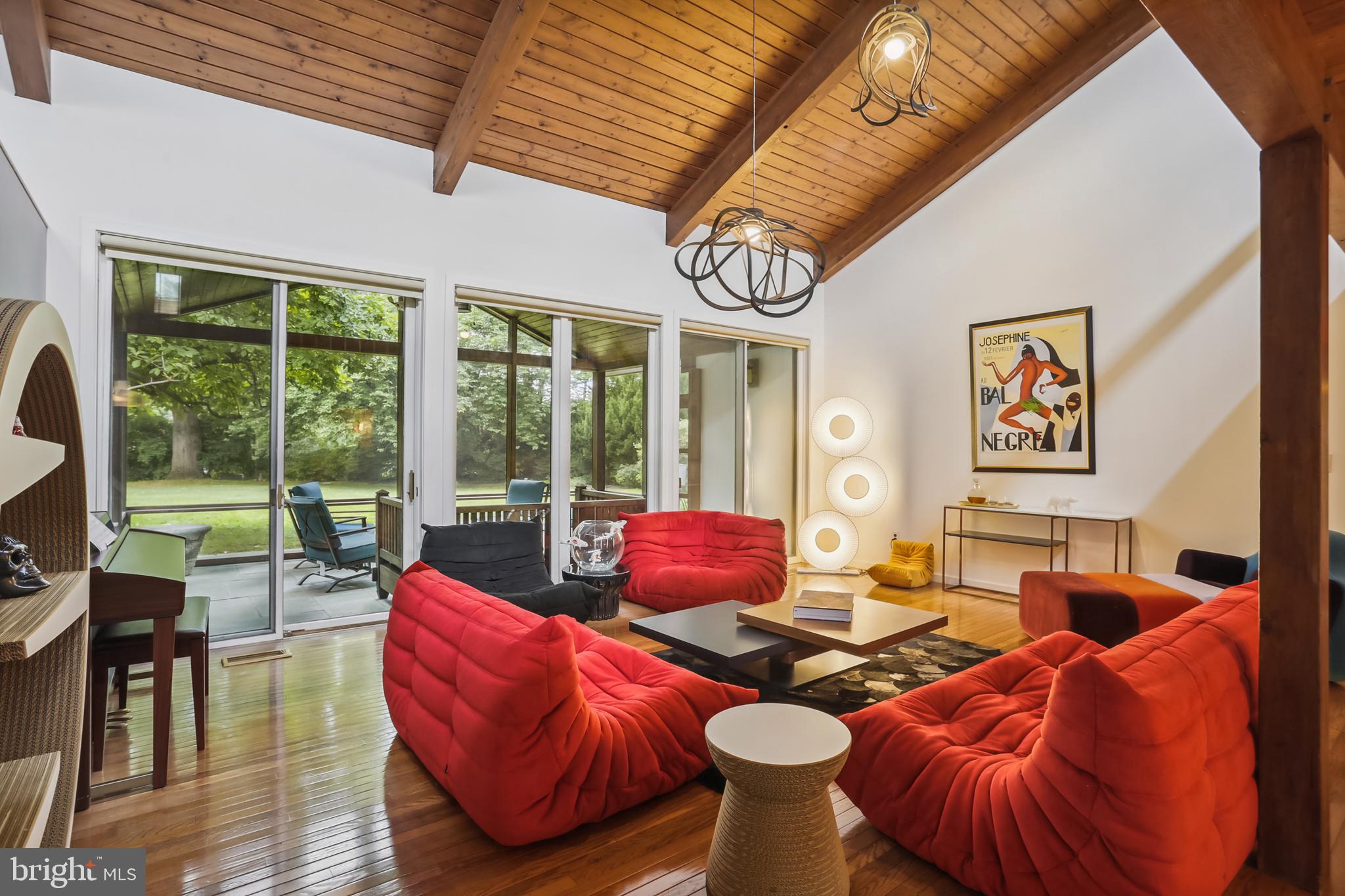 BURNT MILLS HILLS - Residential