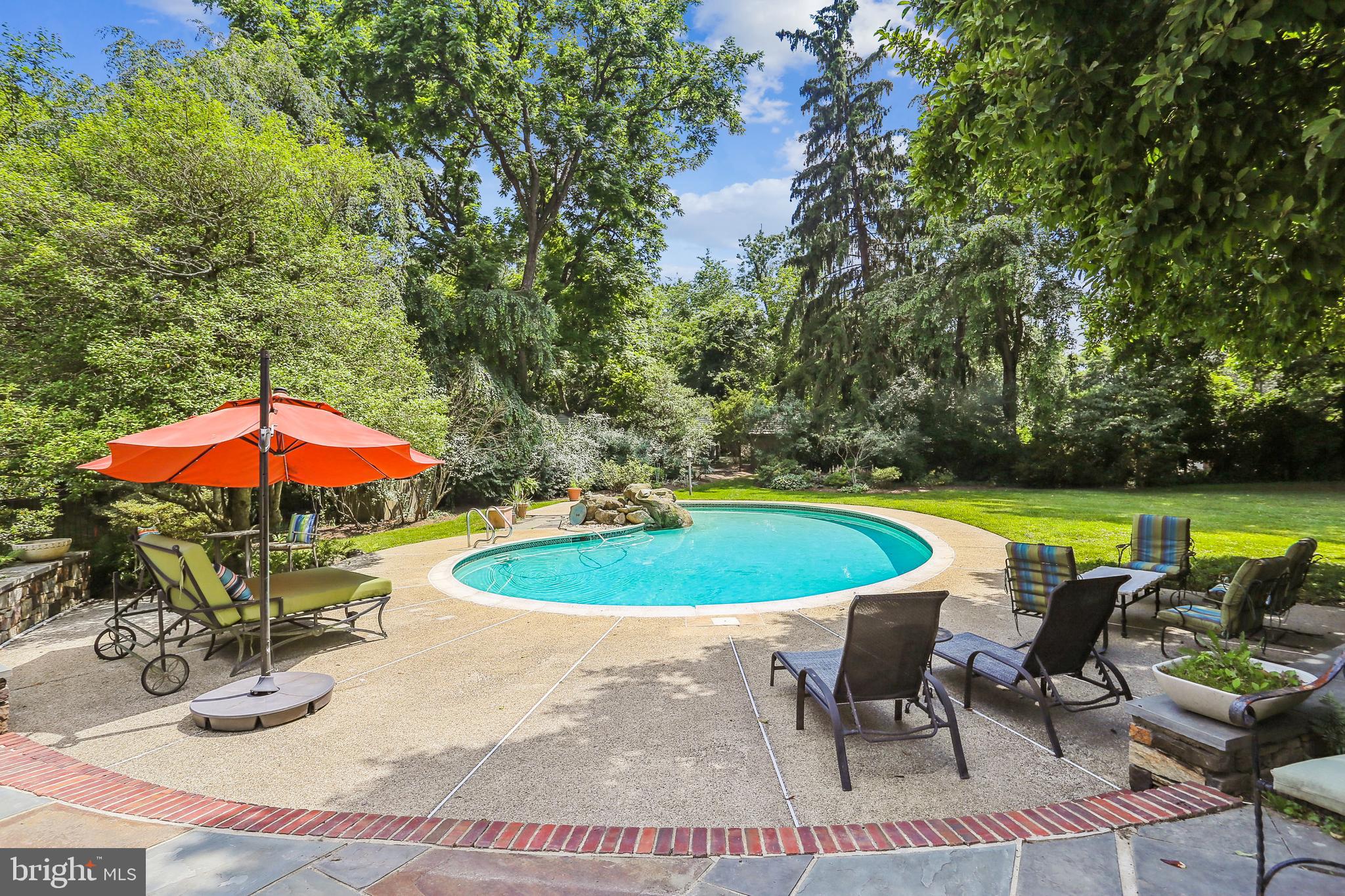 BURNT MILLS HILLS - Residential