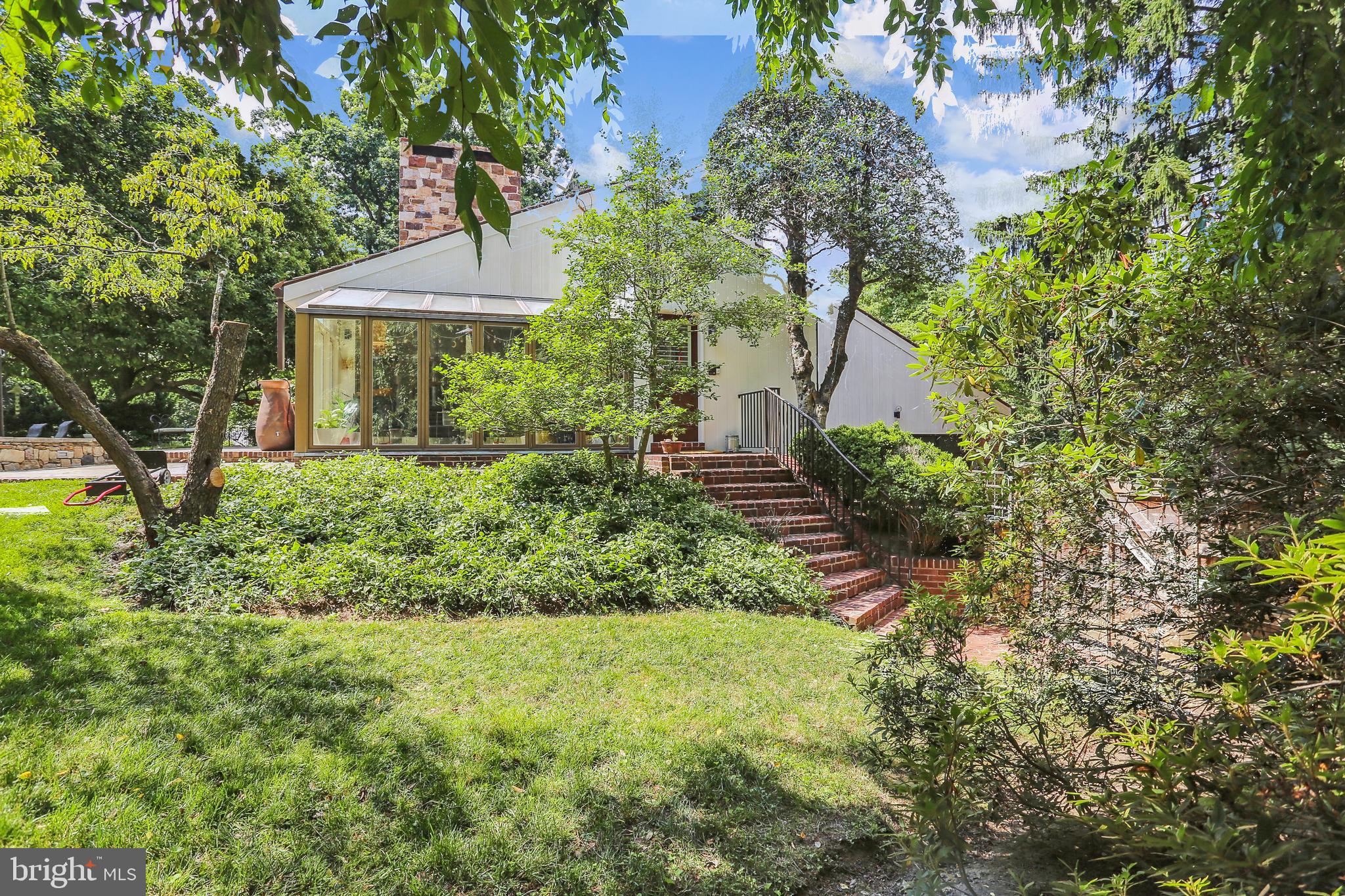 BURNT MILLS HILLS - Residential