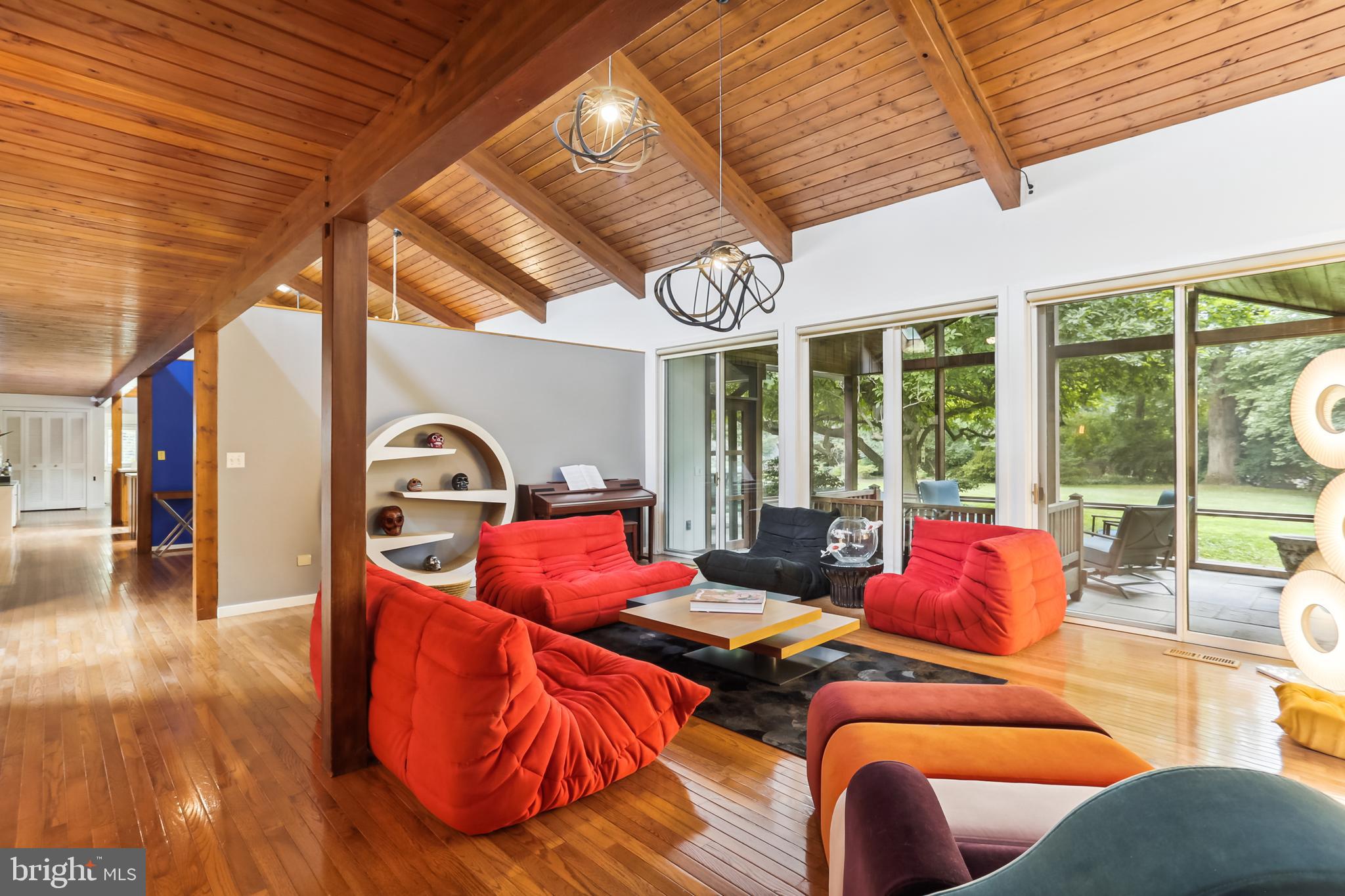 BURNT MILLS HILLS - Residential