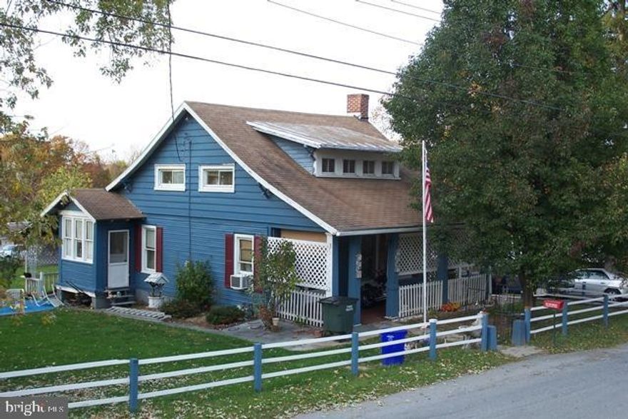 Cute Cape Cod with 3BR on .6 of acre. Easy access to I-83 and Rt 30. Covered front porch and picnic area in backyard.