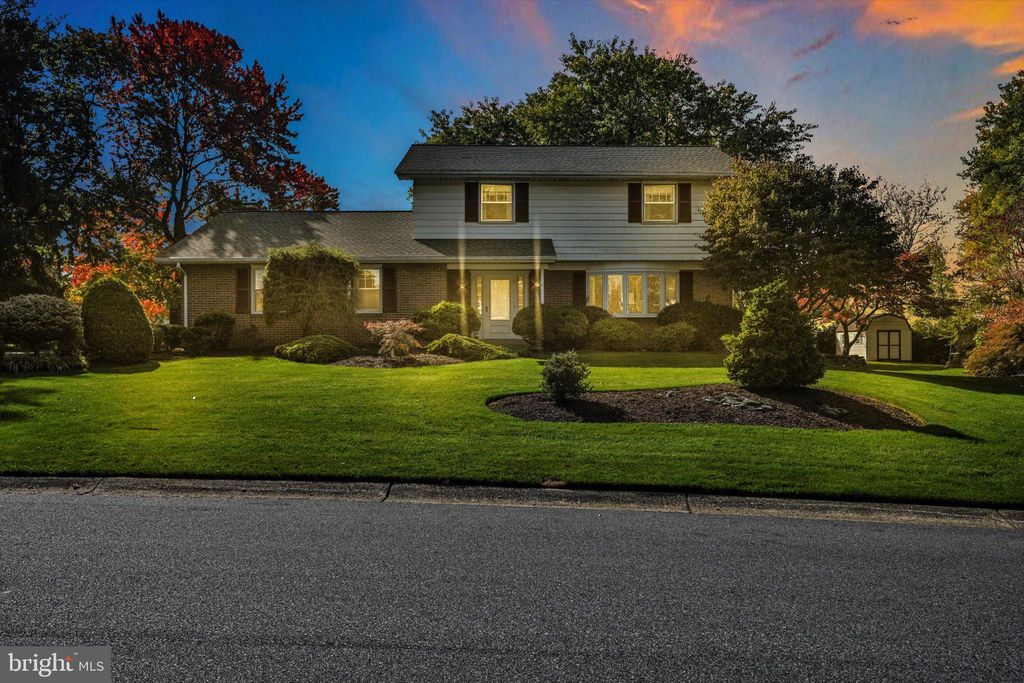 Photo of 1817 Amity Drive, Lancaster, PA 17601 (MLS # PALA2042854)