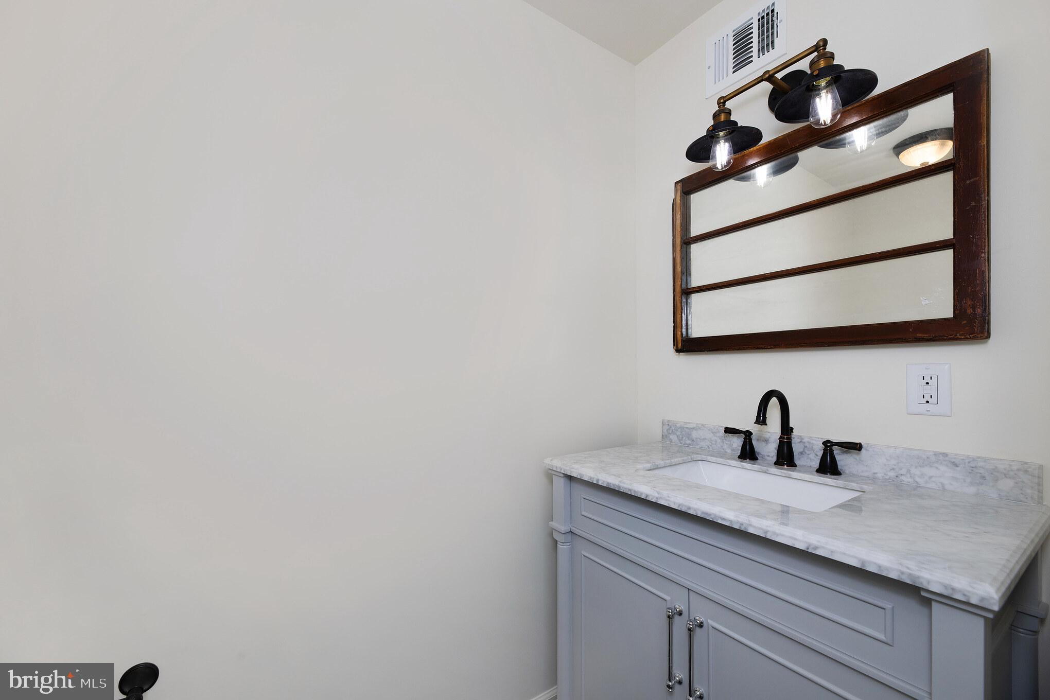 EDGEWOOD PARK - Residential